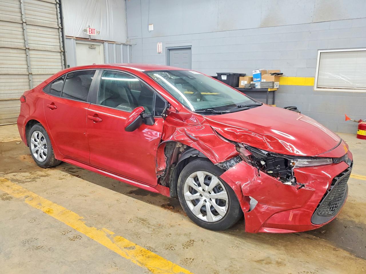 2021 Toyota Corolla Le Red vin: 5YFEPMAE4MP196586