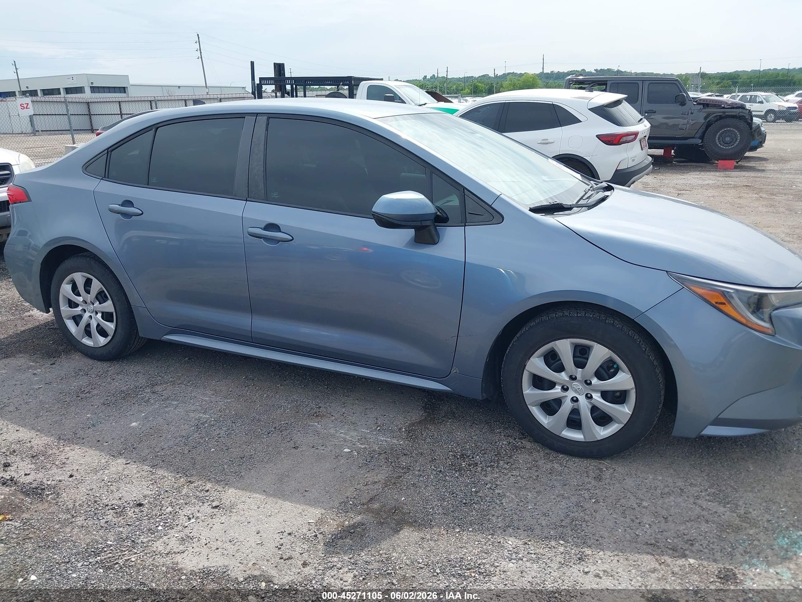 2021 Toyota Corolla Le Beige vin: 5YFEPMAE4MP206968