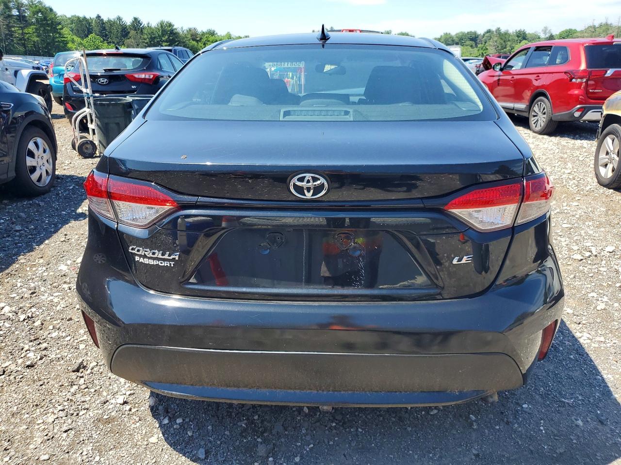 2022 Toyota Corolla Le Black vin: 5YFEPMAE4NP272390