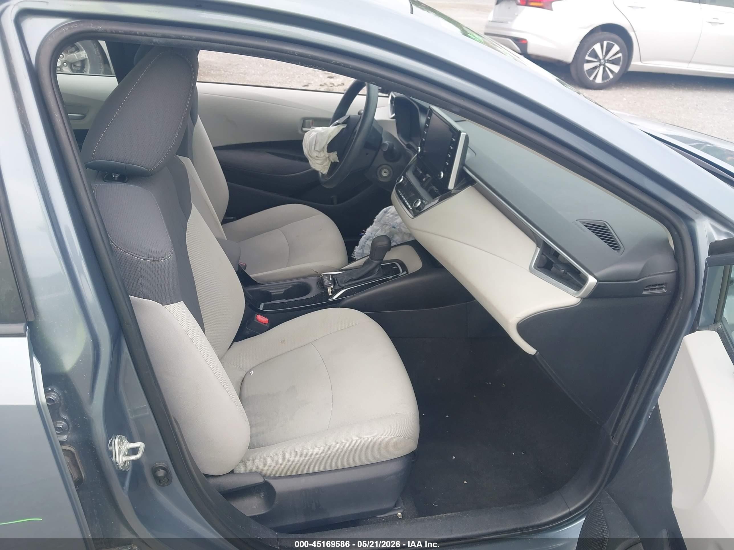 2021 Toyota Corolla Le Blue vin: 5YFEPMAE6MP213954