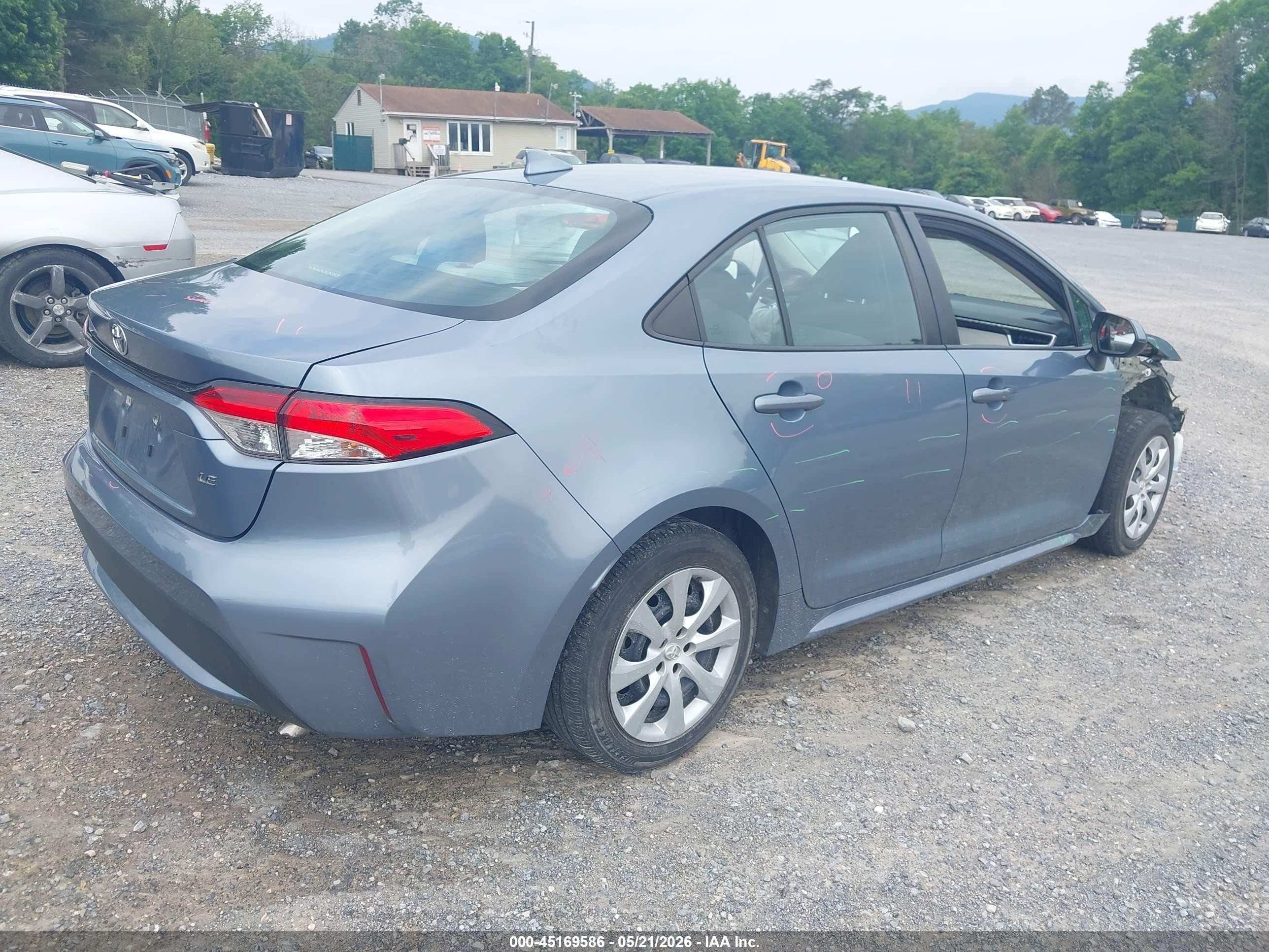 2021 Toyota Corolla Le Blue vin: 5YFEPMAE6MP213954