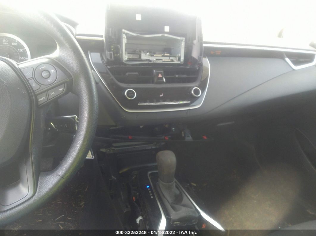 2022 Toyota Corolla Le White vin: 5YFEPMAE6NP273475