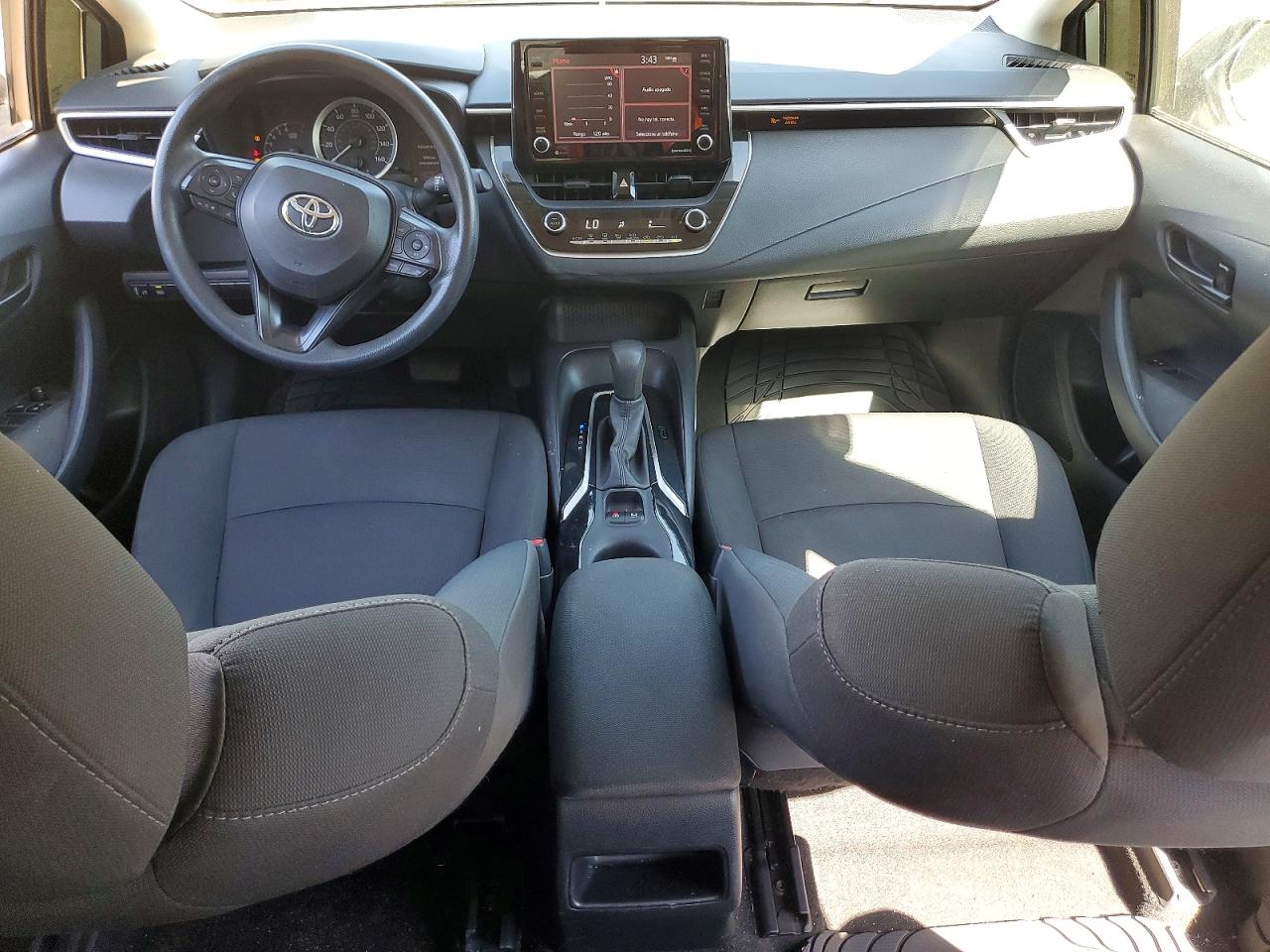 2022 Toyota Corolla Le Silver vin: 5YFEPMAE6NP276442