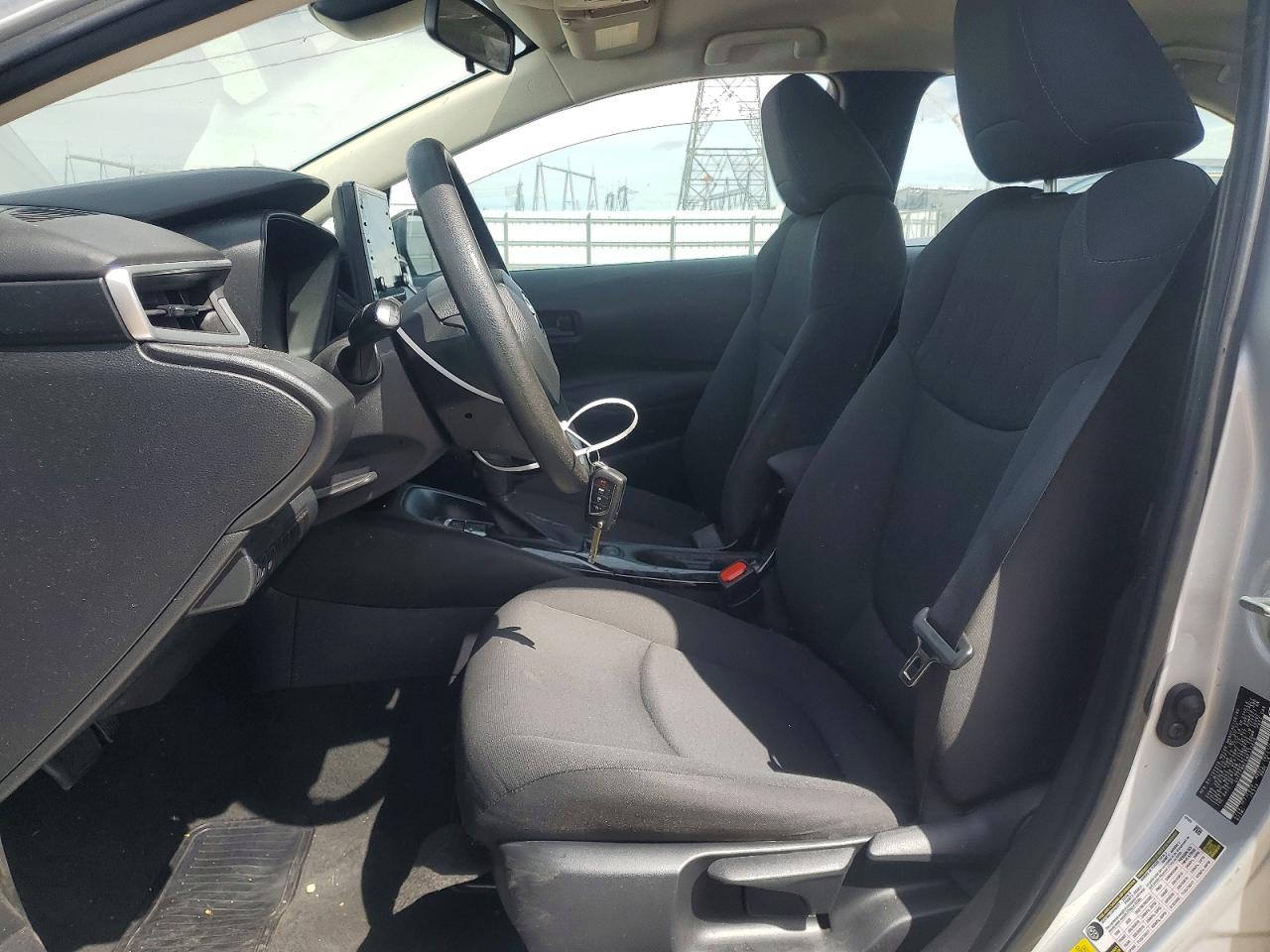 2022 Toyota Corolla Le Silver vin: 5YFEPMAE6NP333626
