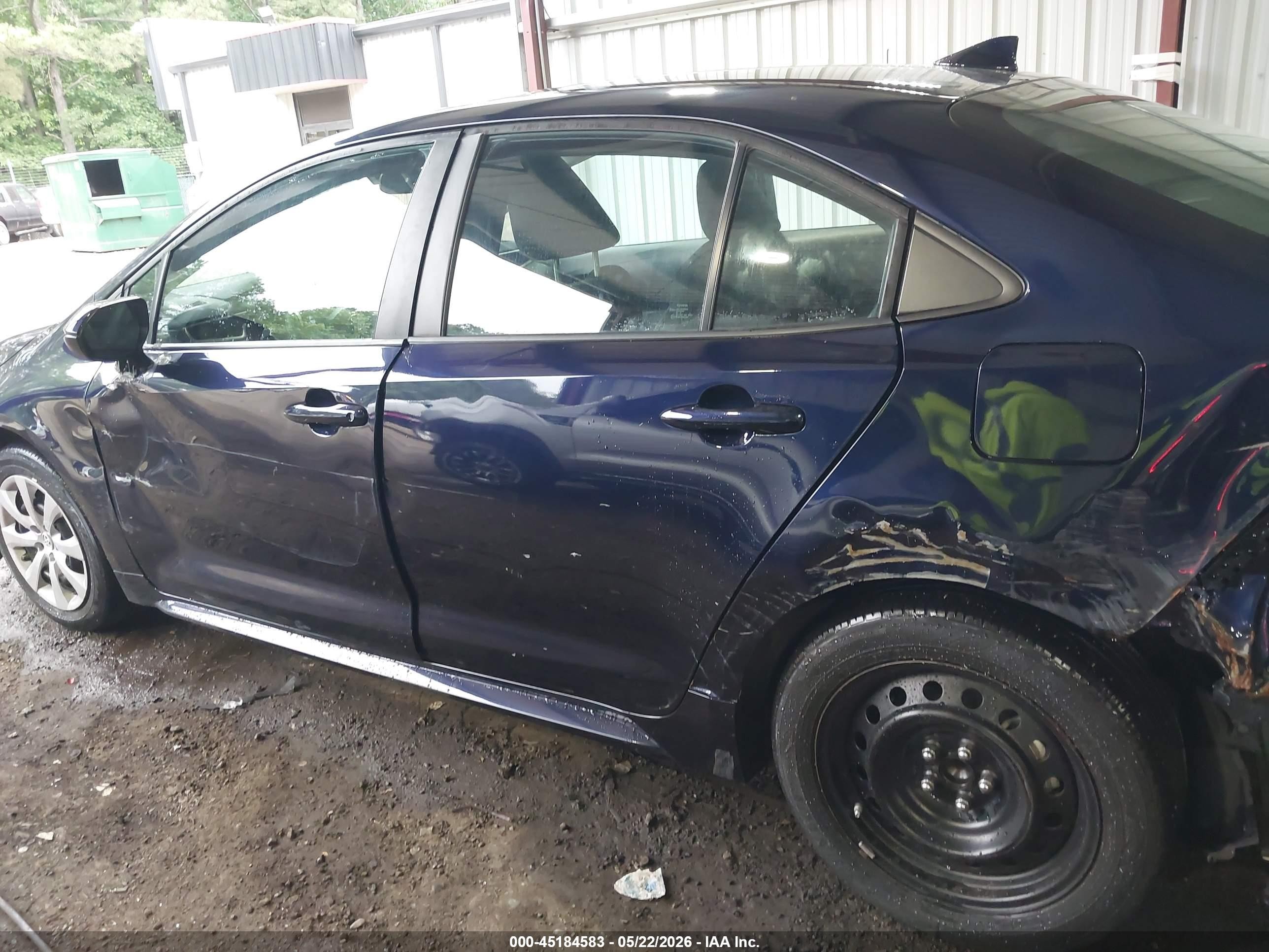 2022 Toyota Corolla Le Blue vin: 5YFEPMAE6NP340608
