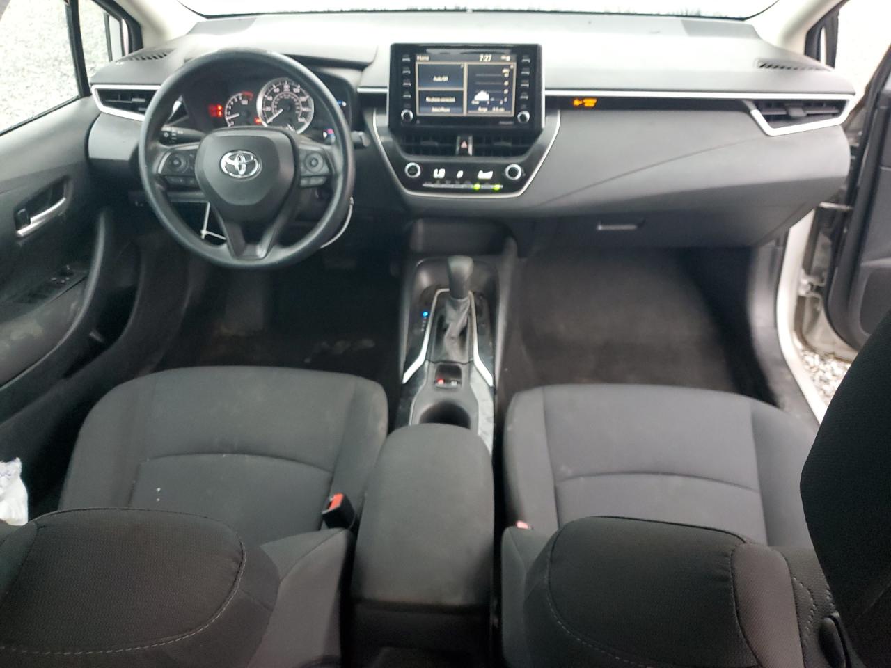 2021 Toyota Corolla Le Silver vin: 5YFEPMAE7MP166840