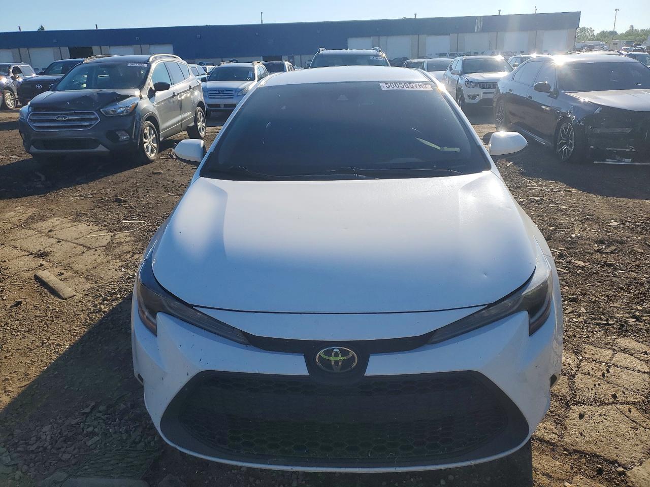 2021 Toyota Corolla Le White vin: 5YFEPMAE7MP232979