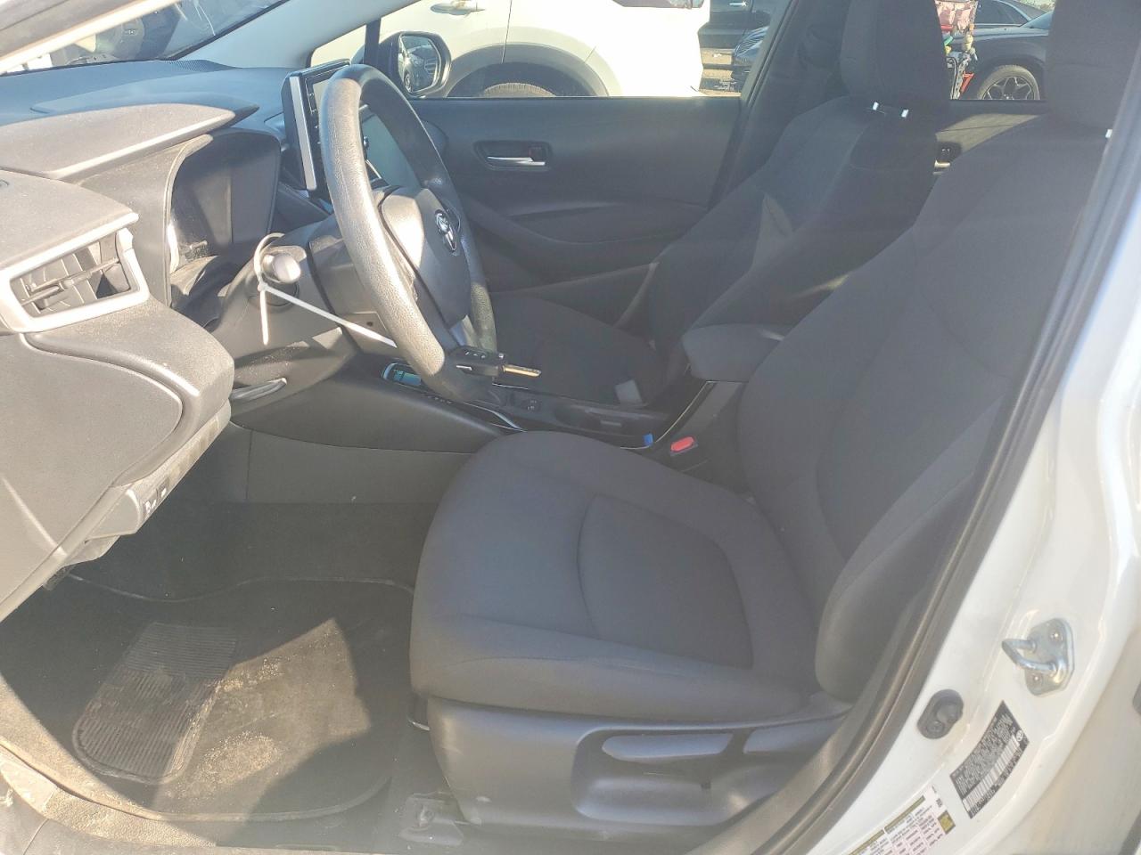 2021 Toyota Corolla Le White vin: 5YFEPMAE7MP232979