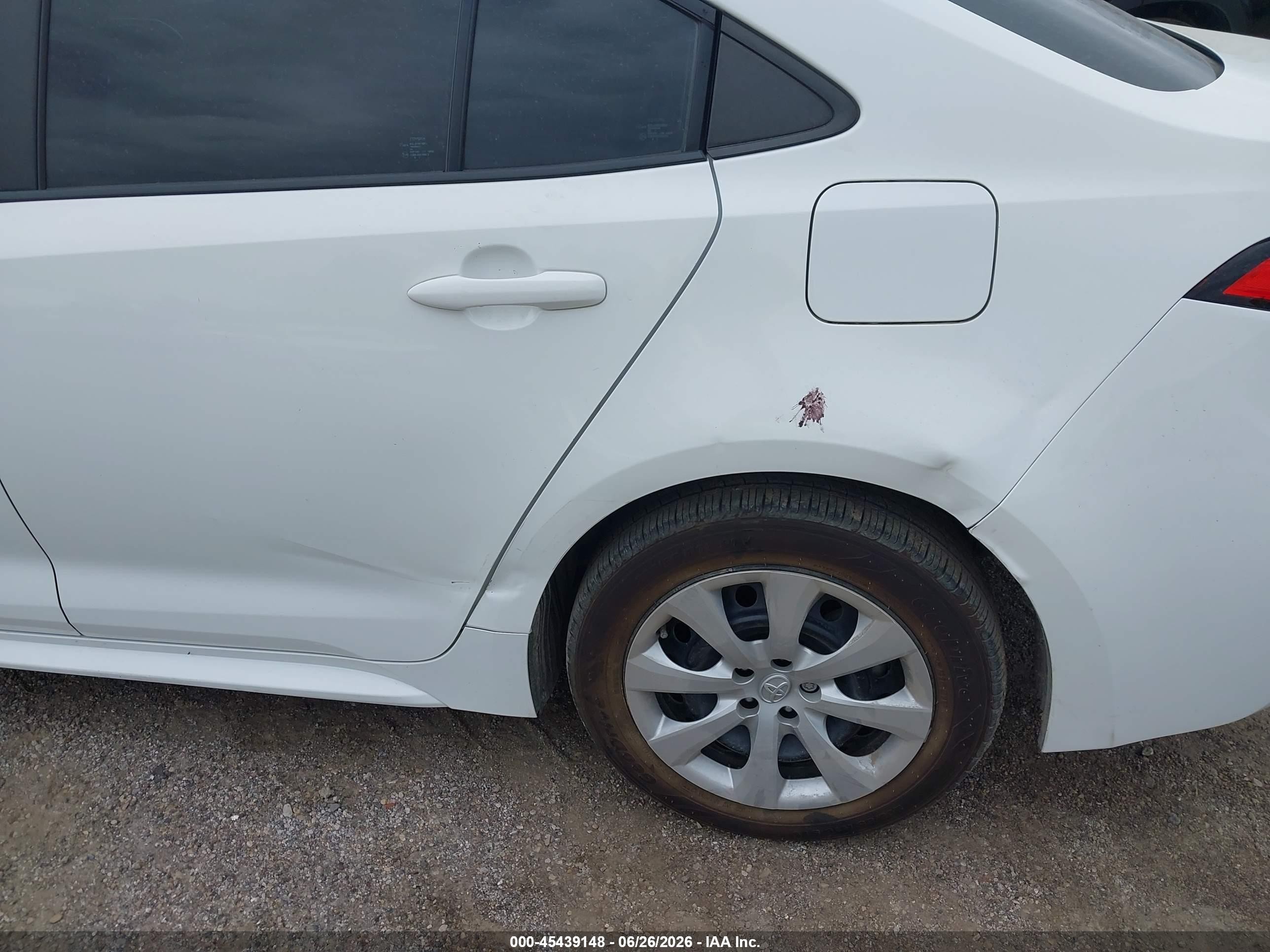 2022 Toyota Corolla Le White vin: 5YFEPMAE7NP275705