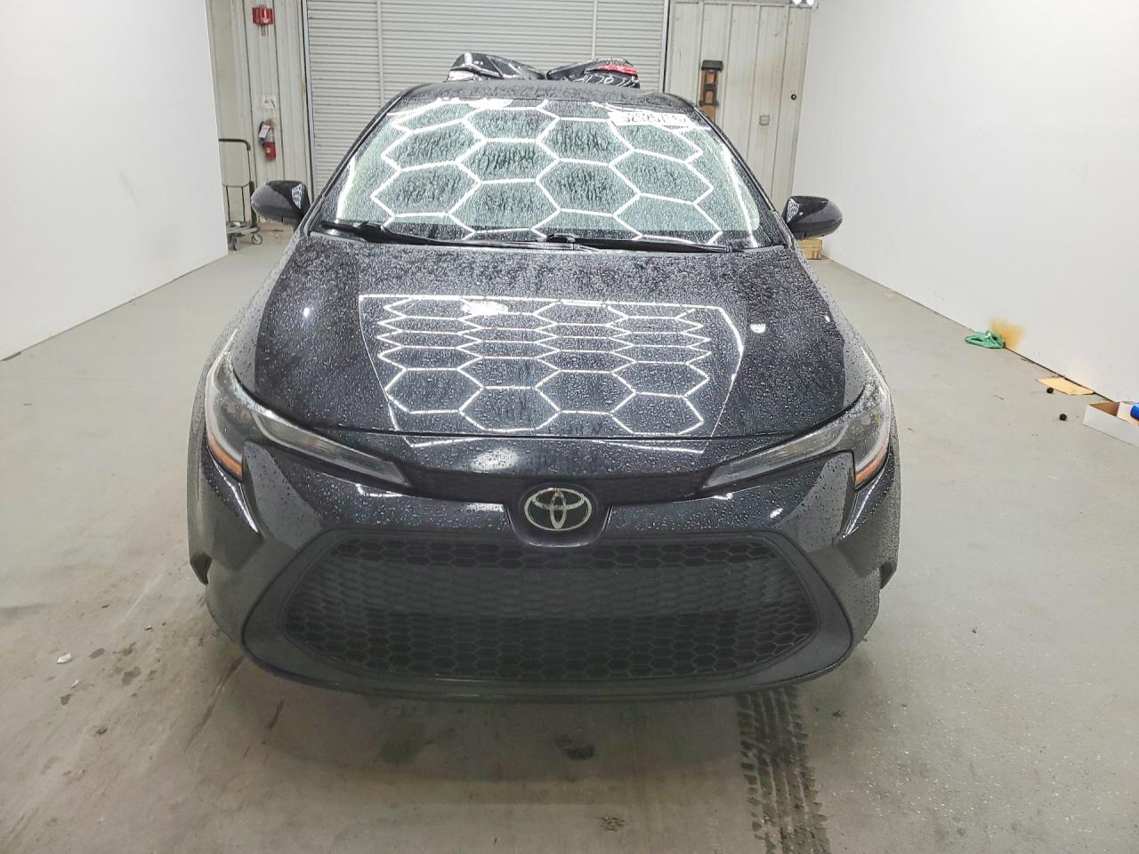 2022 Toyota Corolla Le Black vin: 5YFEPMAE7NP297123