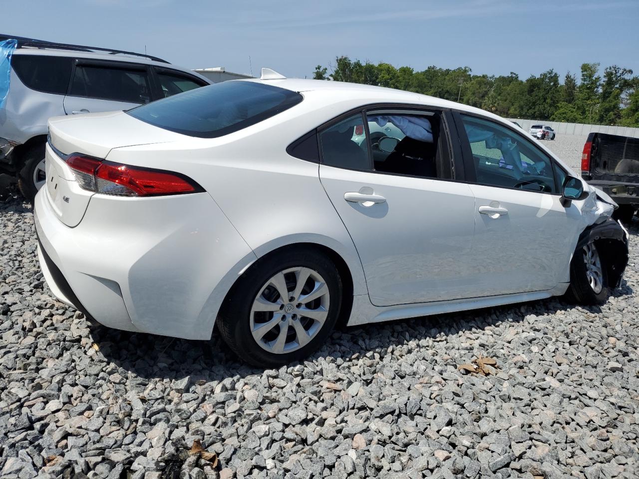 Price & History 2022 Toyota Corolla Le 1.8l 4 vin