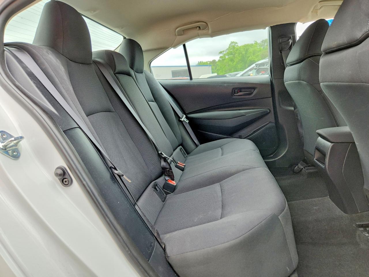 2022 Toyota Corolla Le White vin: 5YFEPMAE8NP352341