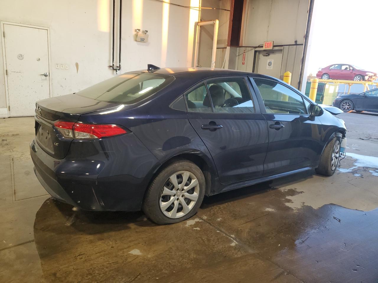 2021 Toyota Corolla Le Blue vin: 5YFEPMAE9MP179783