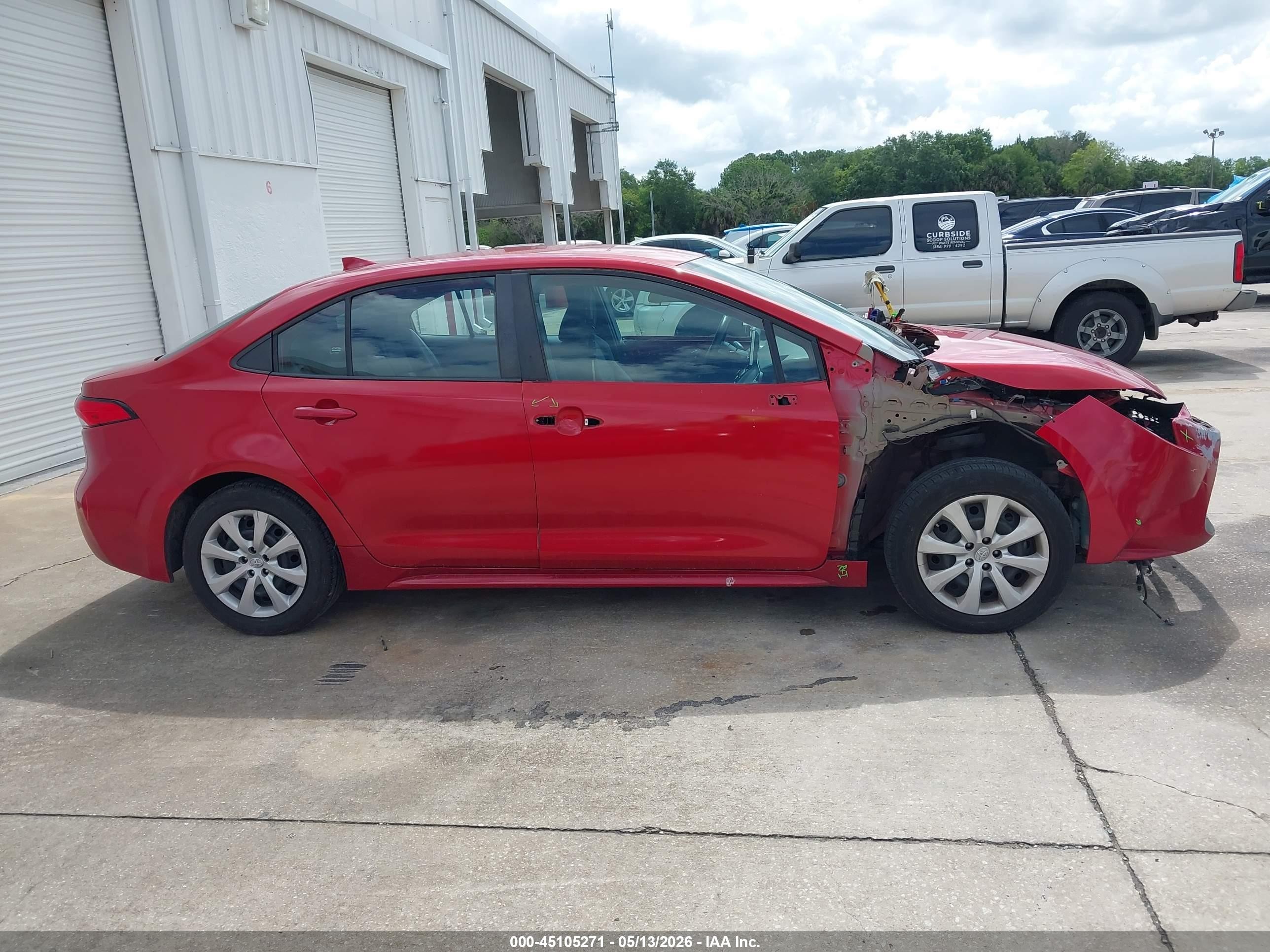 2021 Toyota Corolla Le Red vin: 5YFEPMAE9MP201281
