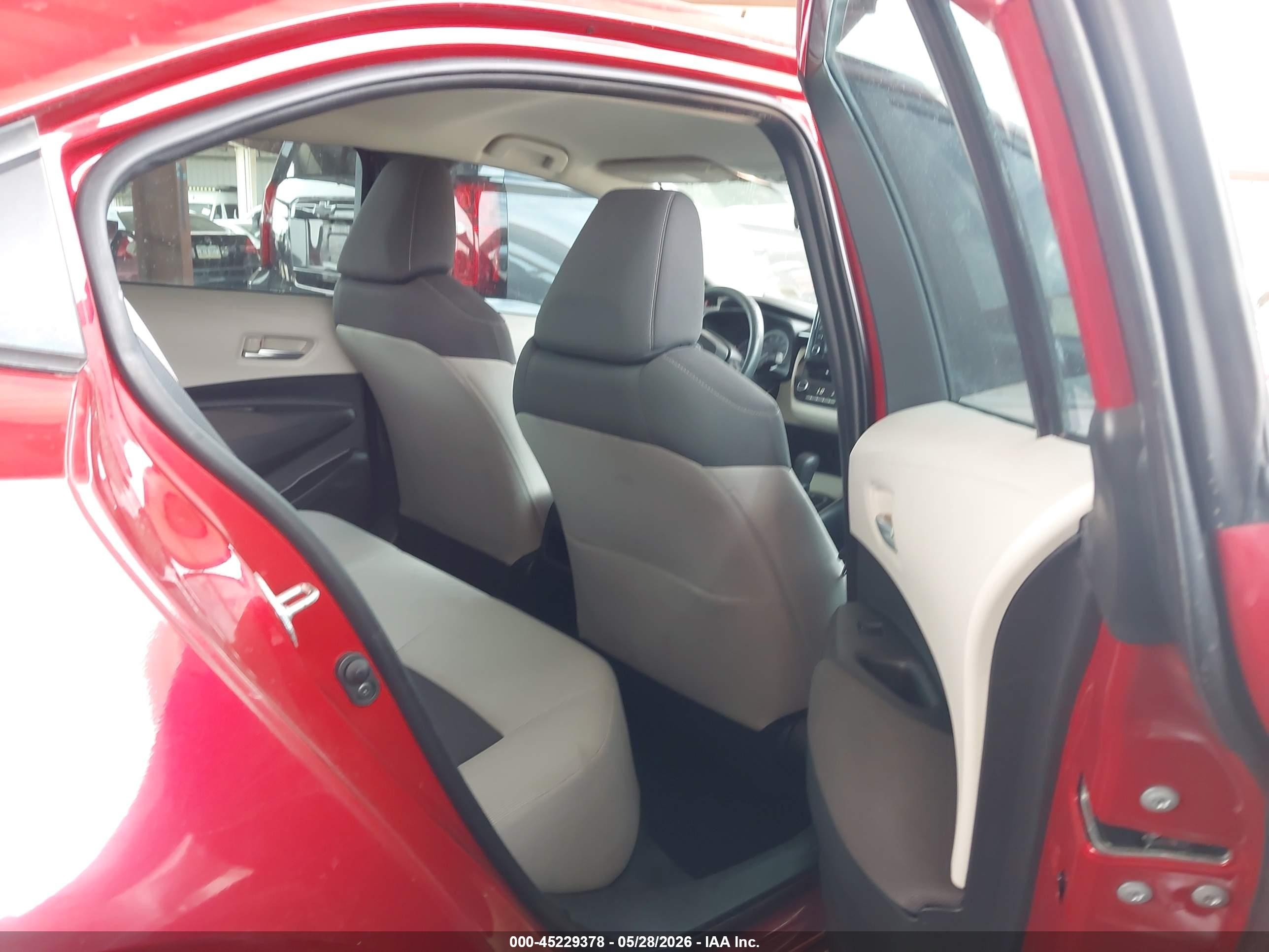 2021 Toyota Corolla Le Red vin: 5YFEPMAE9MP229100