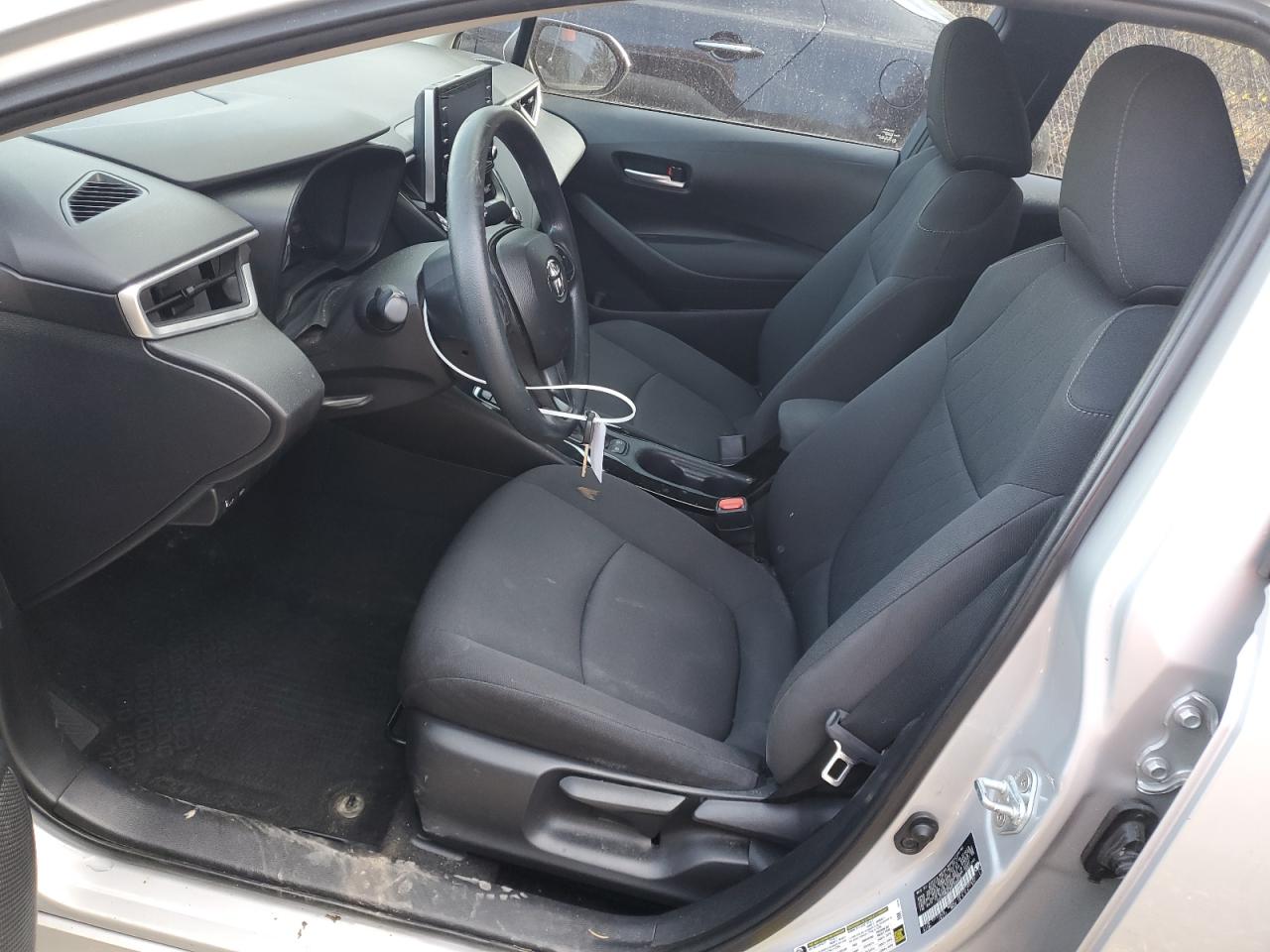 2021 Toyota Corolla Le Silver vin: 5YFEPMAE9MP260833