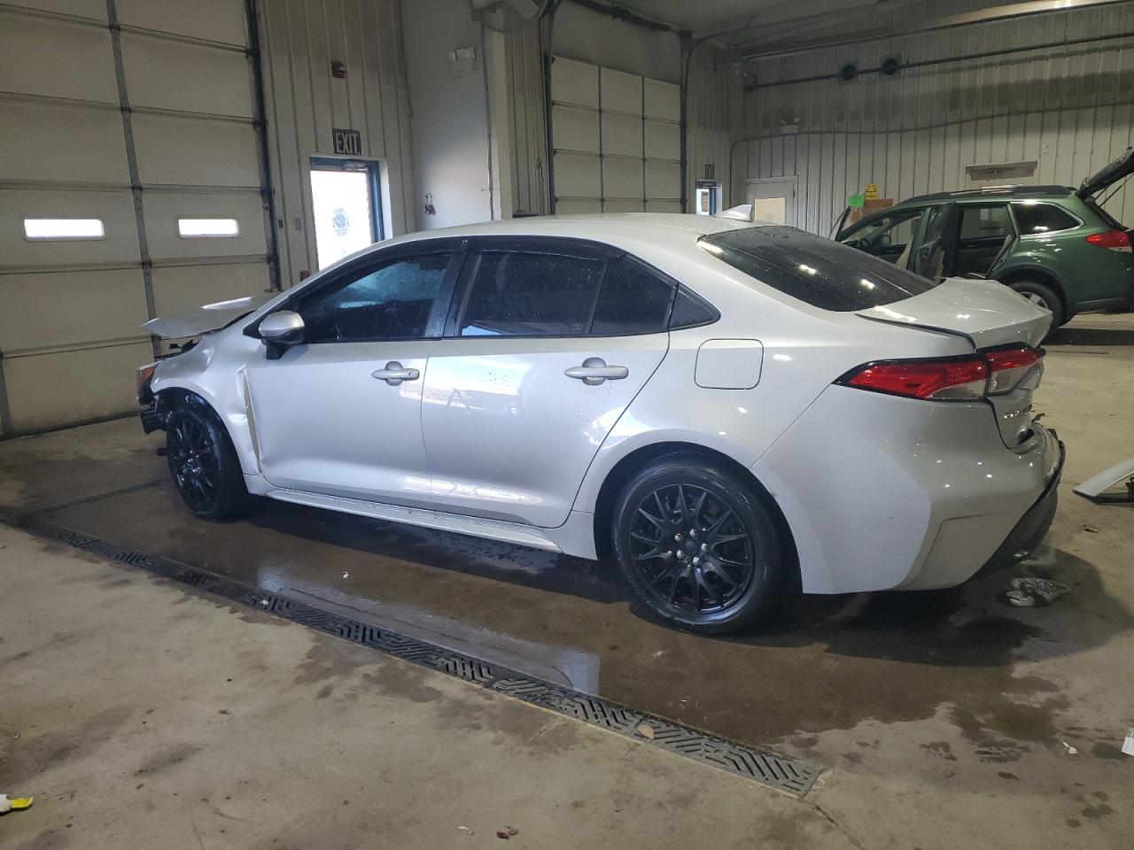 2021 Toyota Corolla Le Silver vin: 5YFEPMAE9MP260833