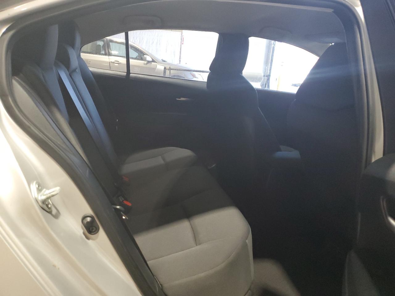2021 Toyota Corolla Le Silver vin: 5YFEPMAE9MP260833