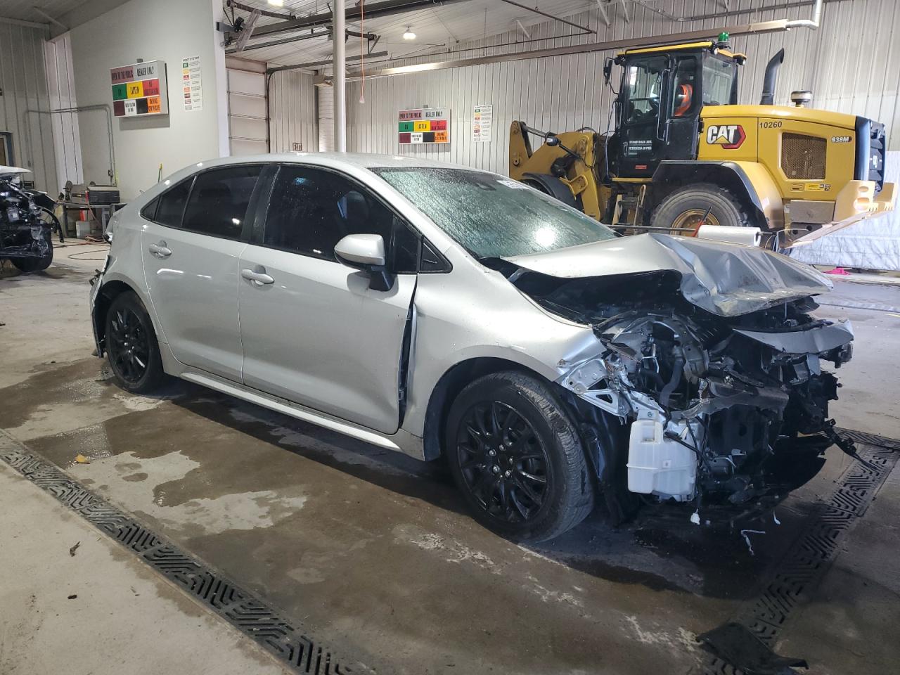 2021 Toyota Corolla Le Silver vin: 5YFEPMAE9MP260833 Damage: Right Front Door, Dent(S) W/ Paint Dmg, > 12 Inches