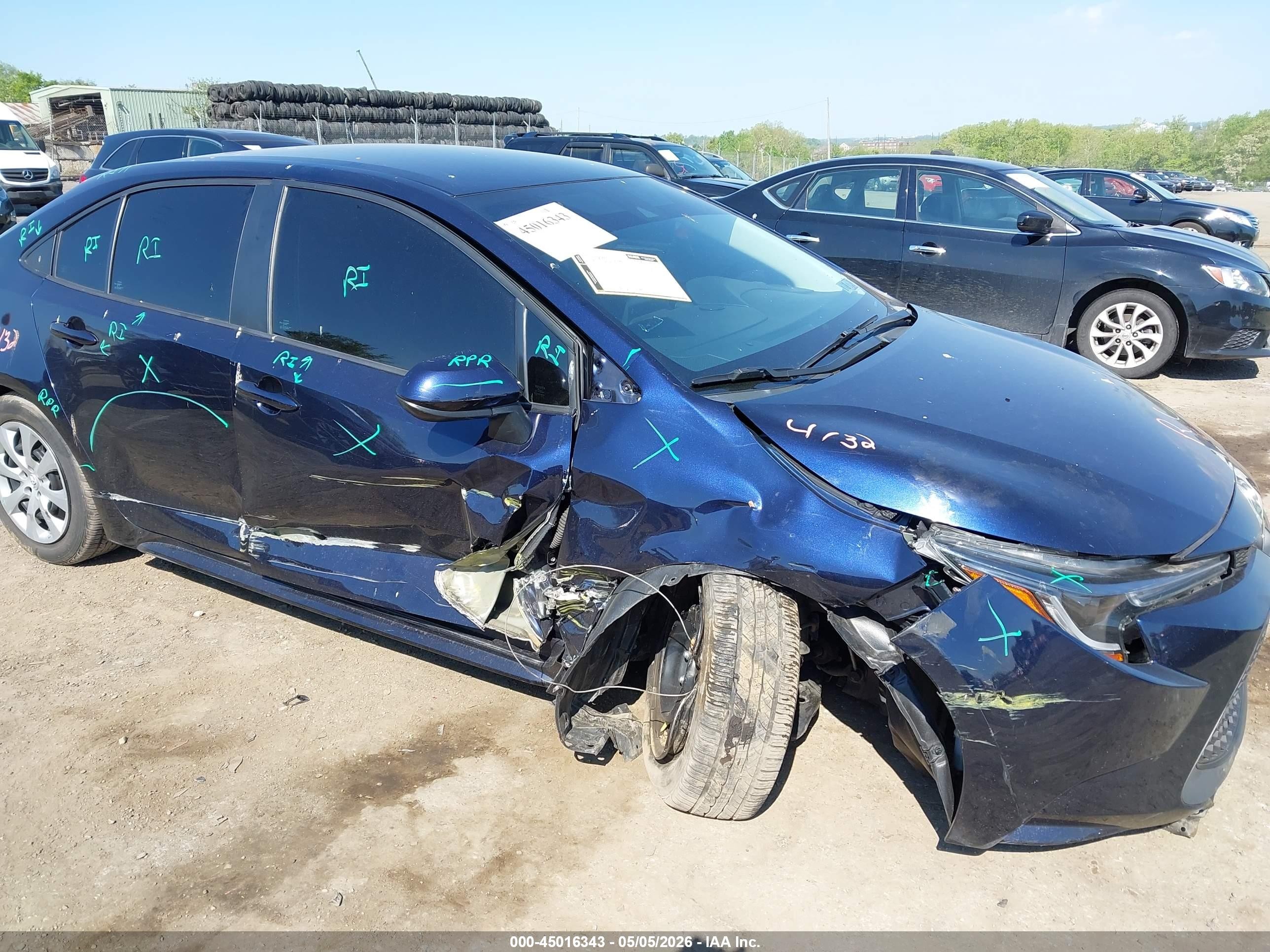 2022 Toyota Corolla Le Blue vin: 5YFEPMAE9NP287158