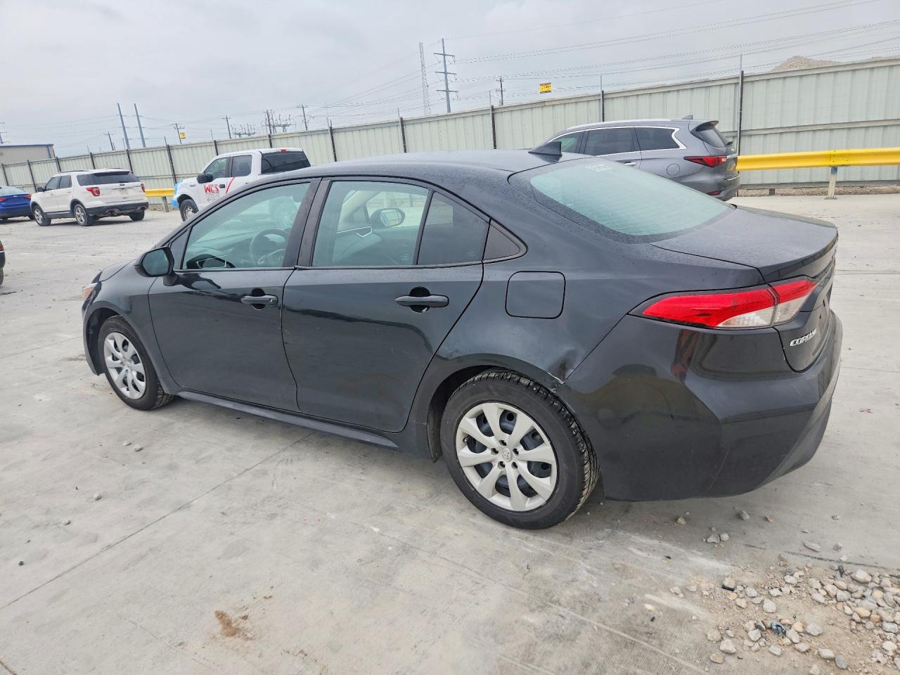 2022 Toyota Corolla Le Black vin: 5YFEPMAEXNP358805