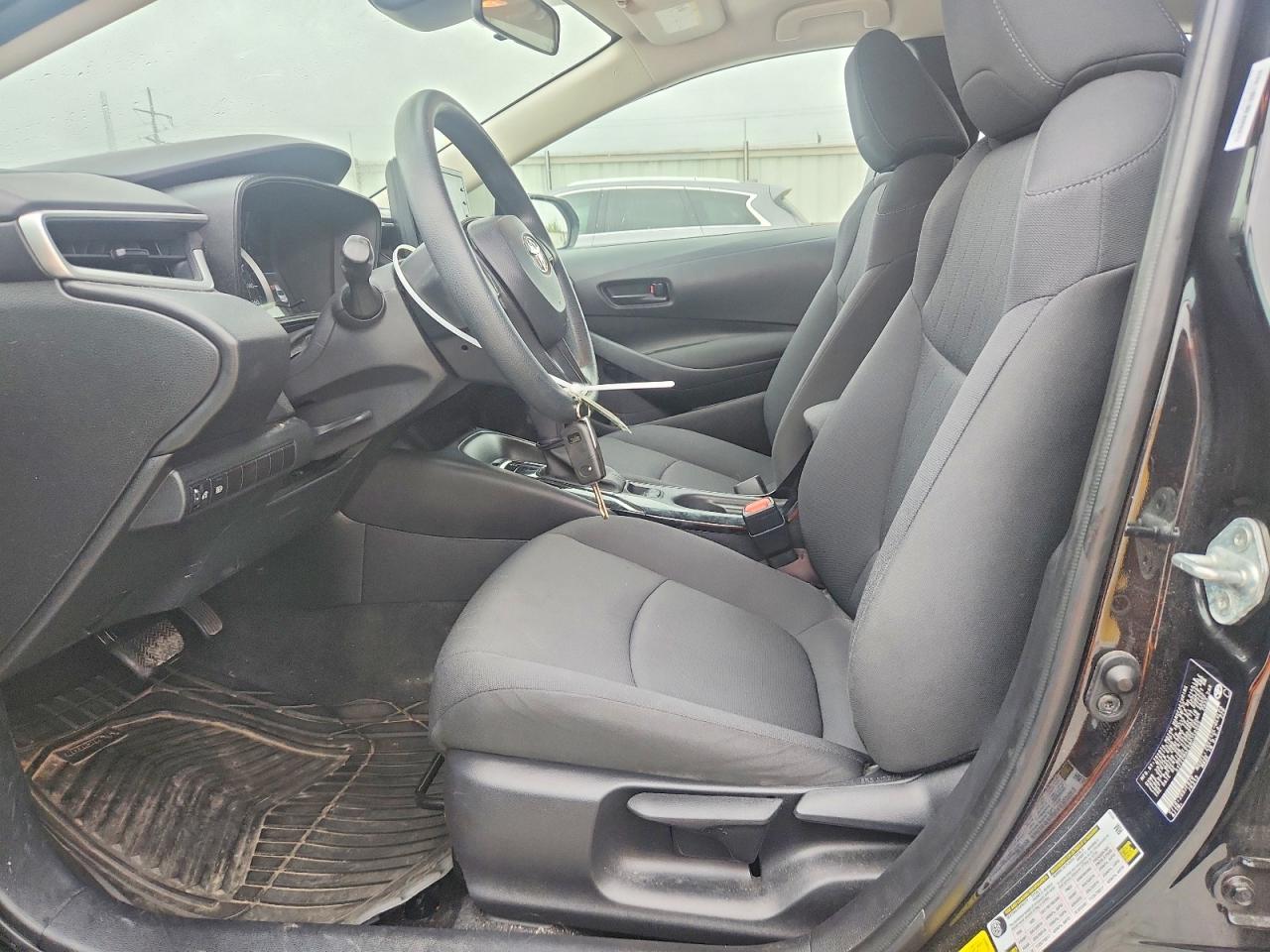 2022 Toyota Corolla Le Black vin: 5YFEPMAEXNP358805