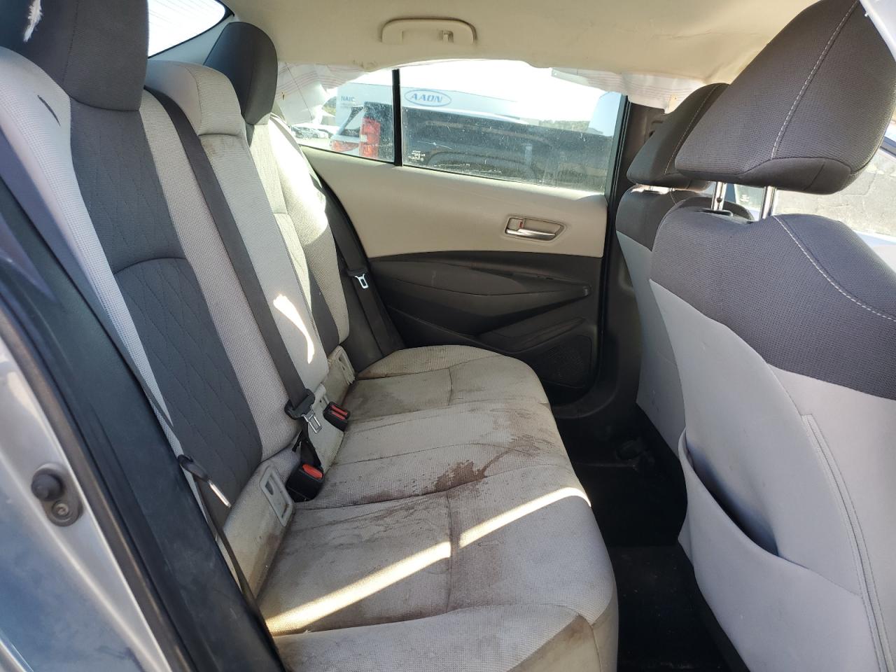 2020 Toyota Corolla Le Silver vin: 5YFEPRAE1LP011230