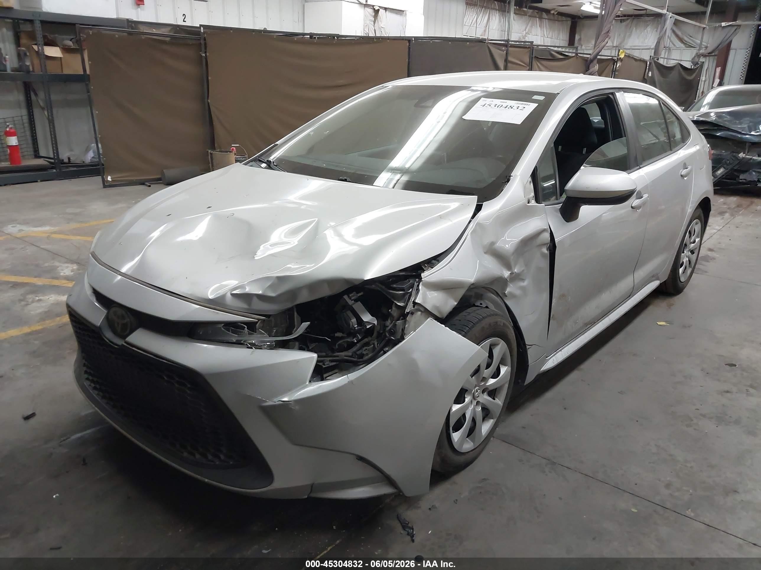 2020 Toyota Corolla Le Silver vin: 5YFEPRAE2LP005419
