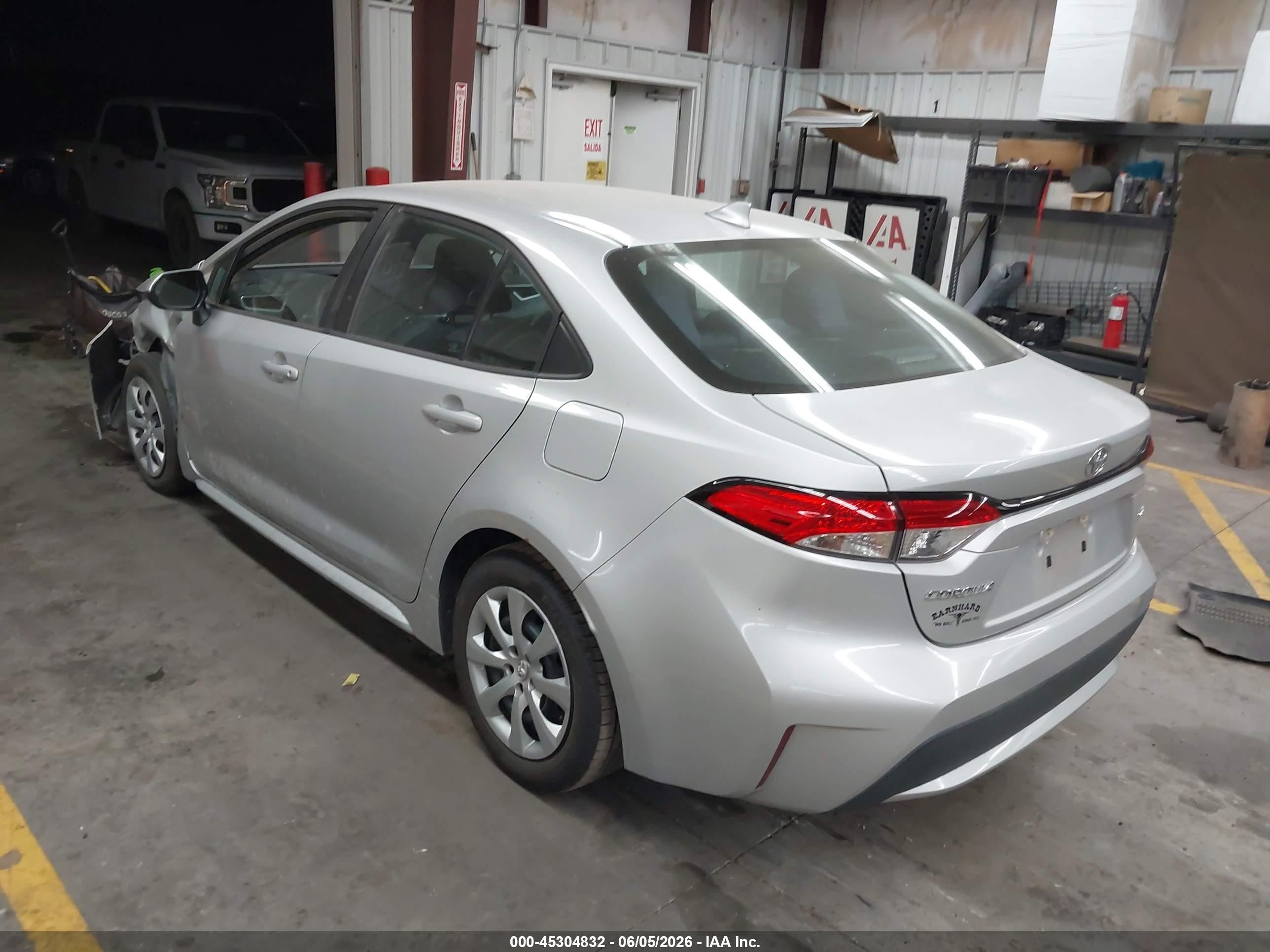 2020 Toyota Corolla Le Silver vin: 5YFEPRAE2LP005419