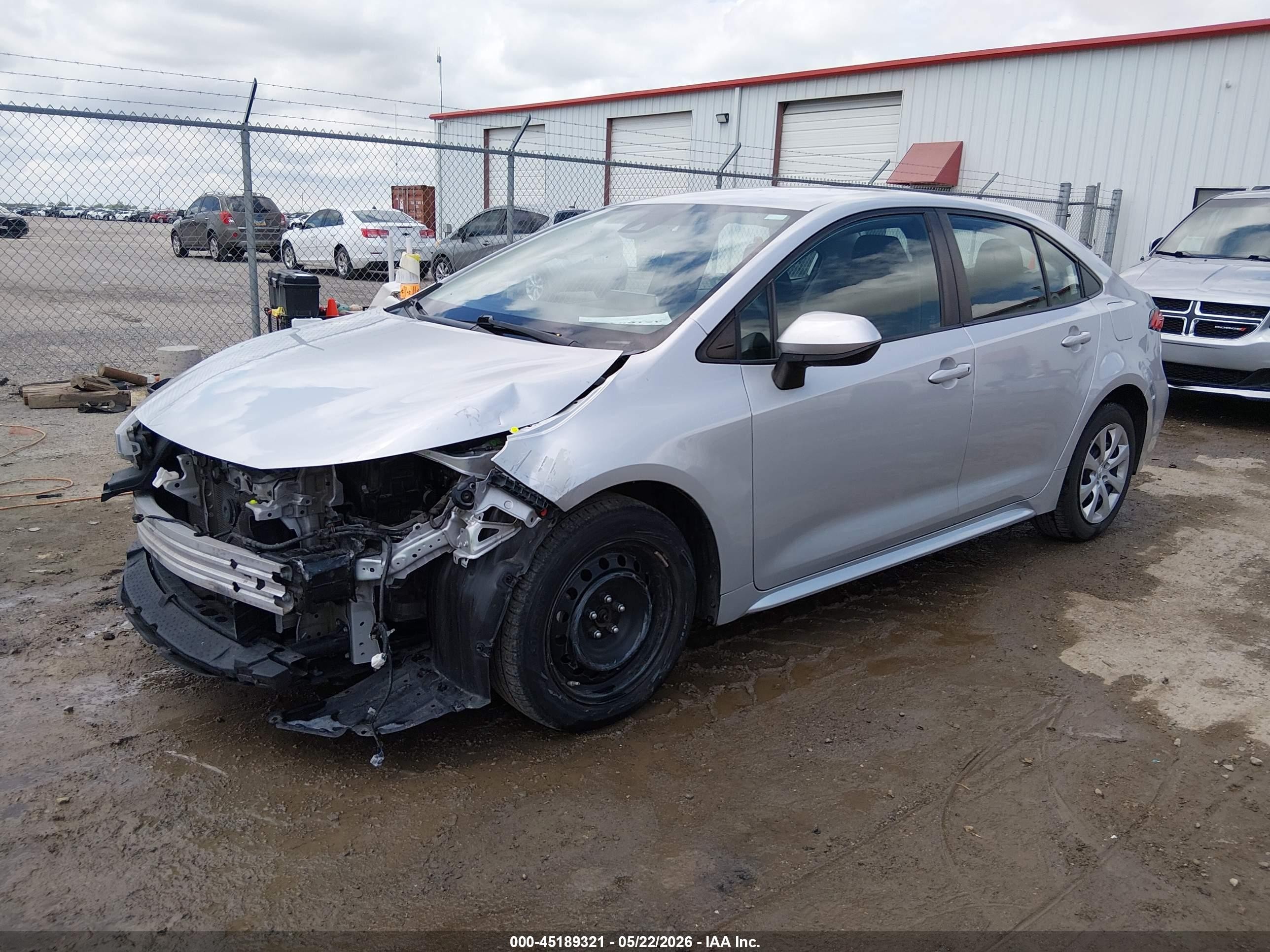 2020 Toyota Corolla Le Silver vin: 5YFEPRAE3LP059263
