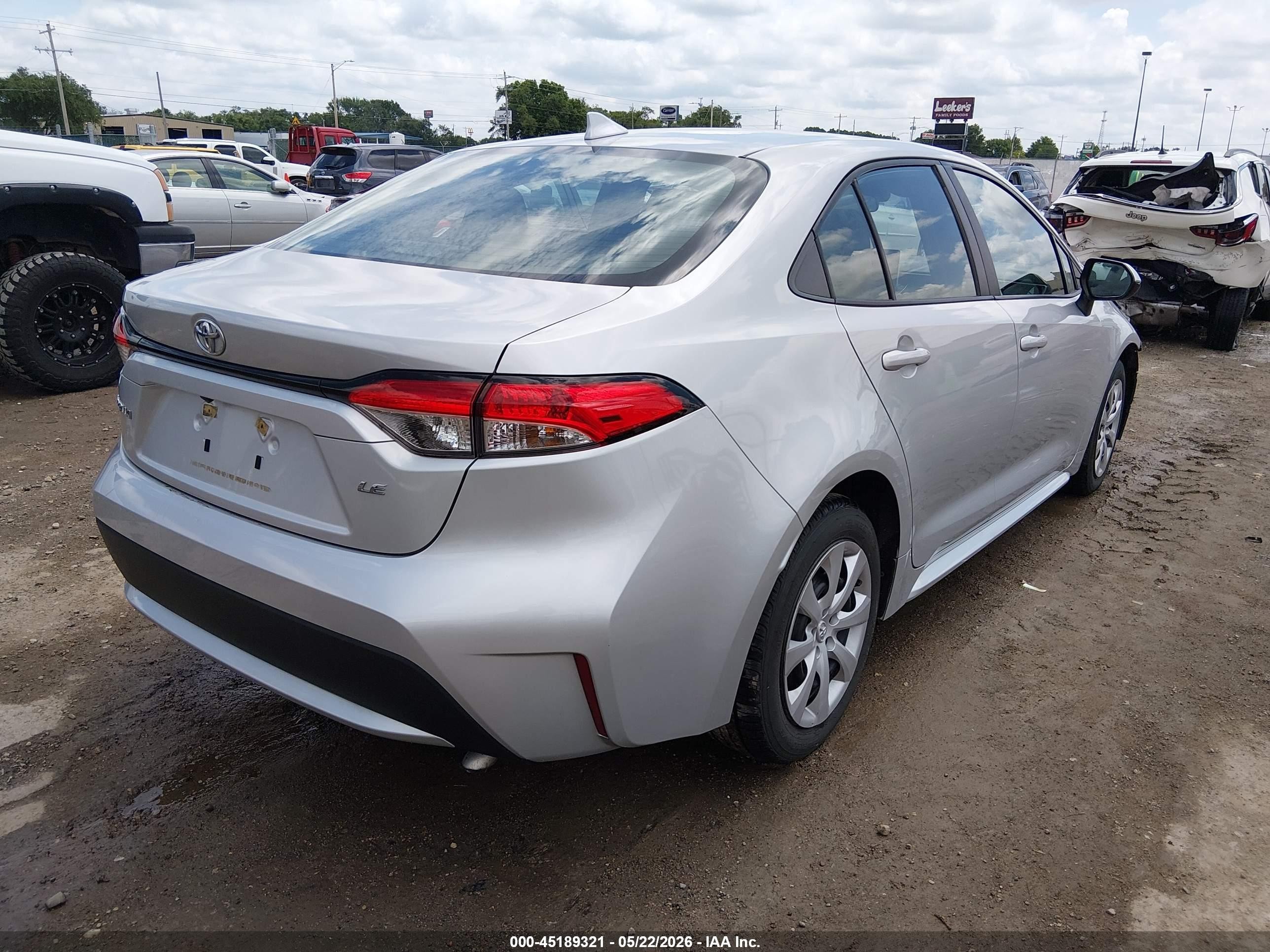 2020 Toyota Corolla Le Silver vin: 5YFEPRAE3LP059263