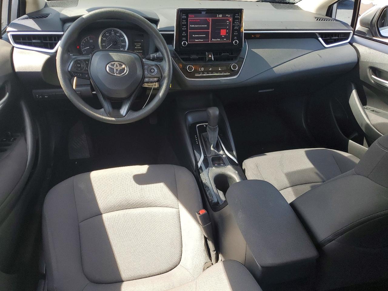 2020 Toyota Corolla Le Silver vin: 5YFEPRAE4LP075214