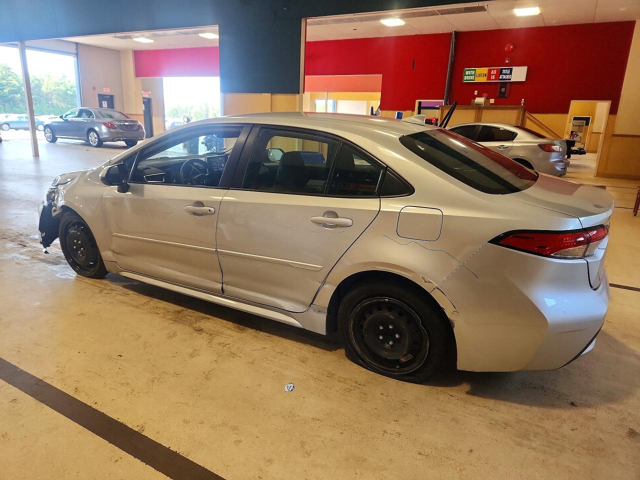 2020 Toyota Corolla Le Silver vin: 5YFEPRAE4LP123522