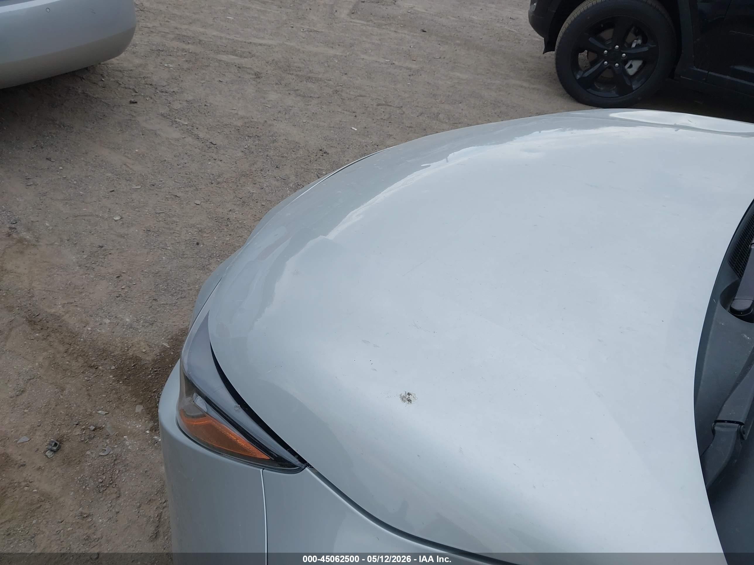 2020 Toyota Corolla Le Серебряный vin: 5YFEPRAE5LP030301
