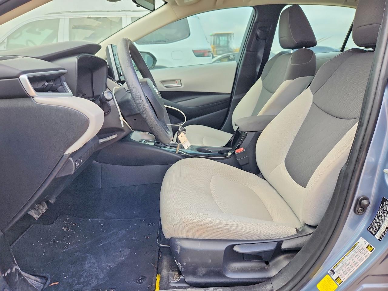2020 Toyota Corolla Le Gray vin: 5YFEPRAE5LP061600