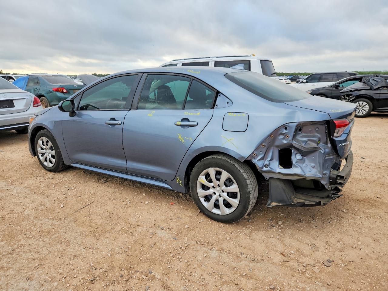 2020 Toyota Corolla Le Gray vin: 5YFEPRAE5LP061600