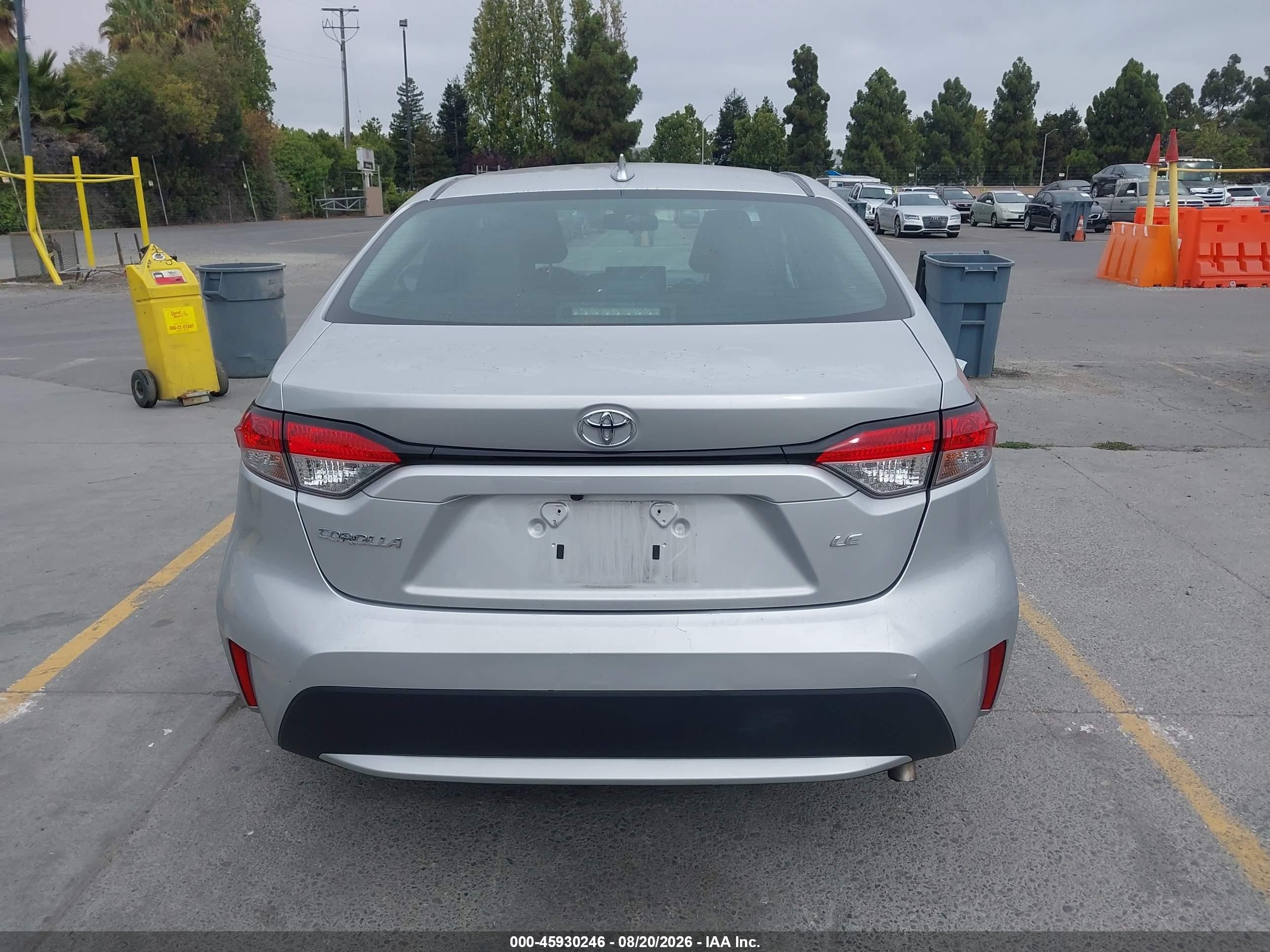 2020 Toyota Corolla Le Gray vin: 5YFEPRAE5LP084293