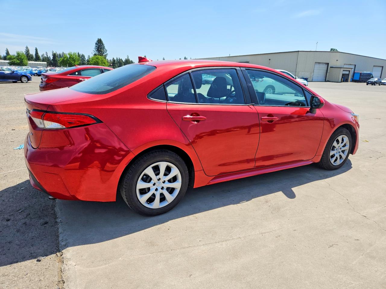 2020 Toyota Corolla Le Red vin: 5YFEPRAE5LP139051