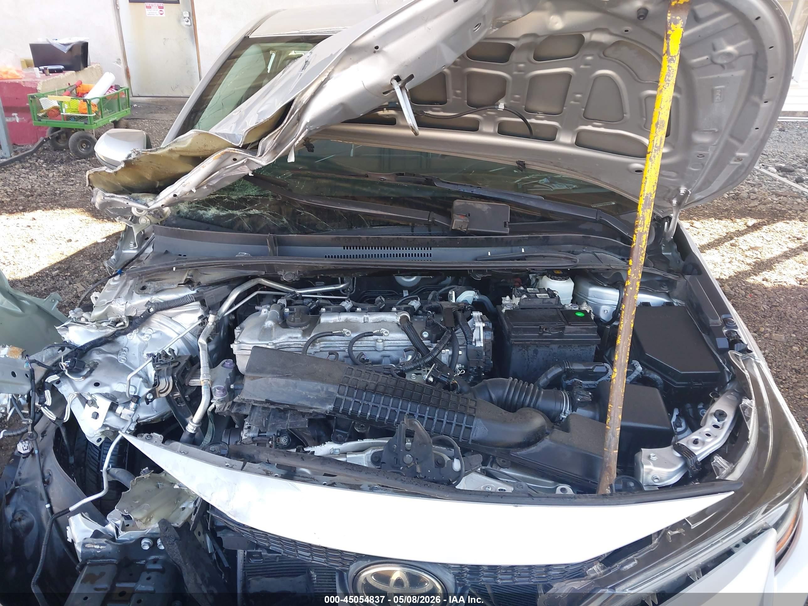 2020 Toyota Corolla Le Silver vin: 5YFEPRAE7LP125216