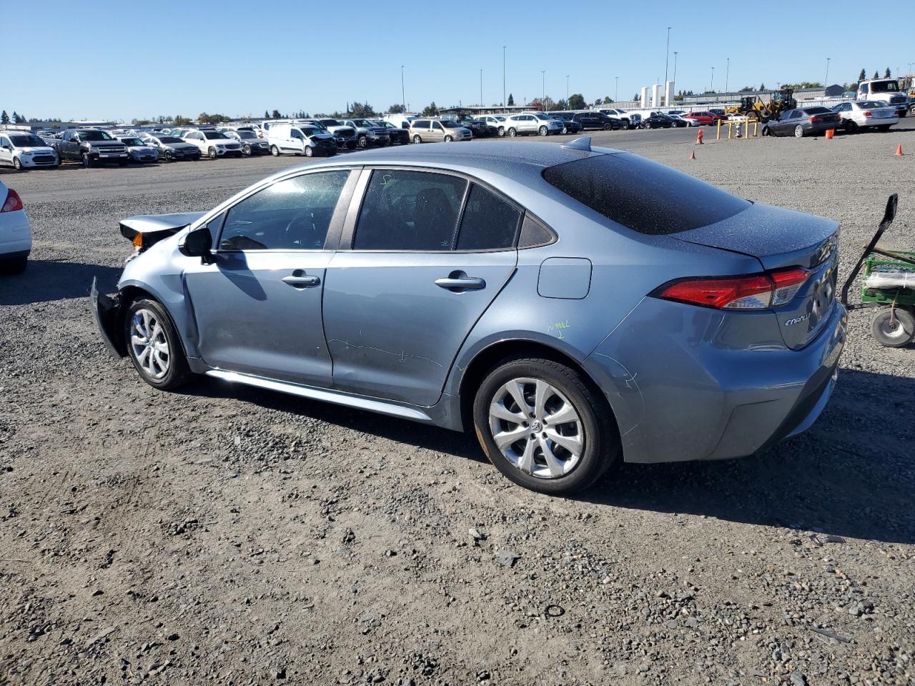 2020 Toyota Corolla Le Blue vin: 5YFEPRAE8LP028638
