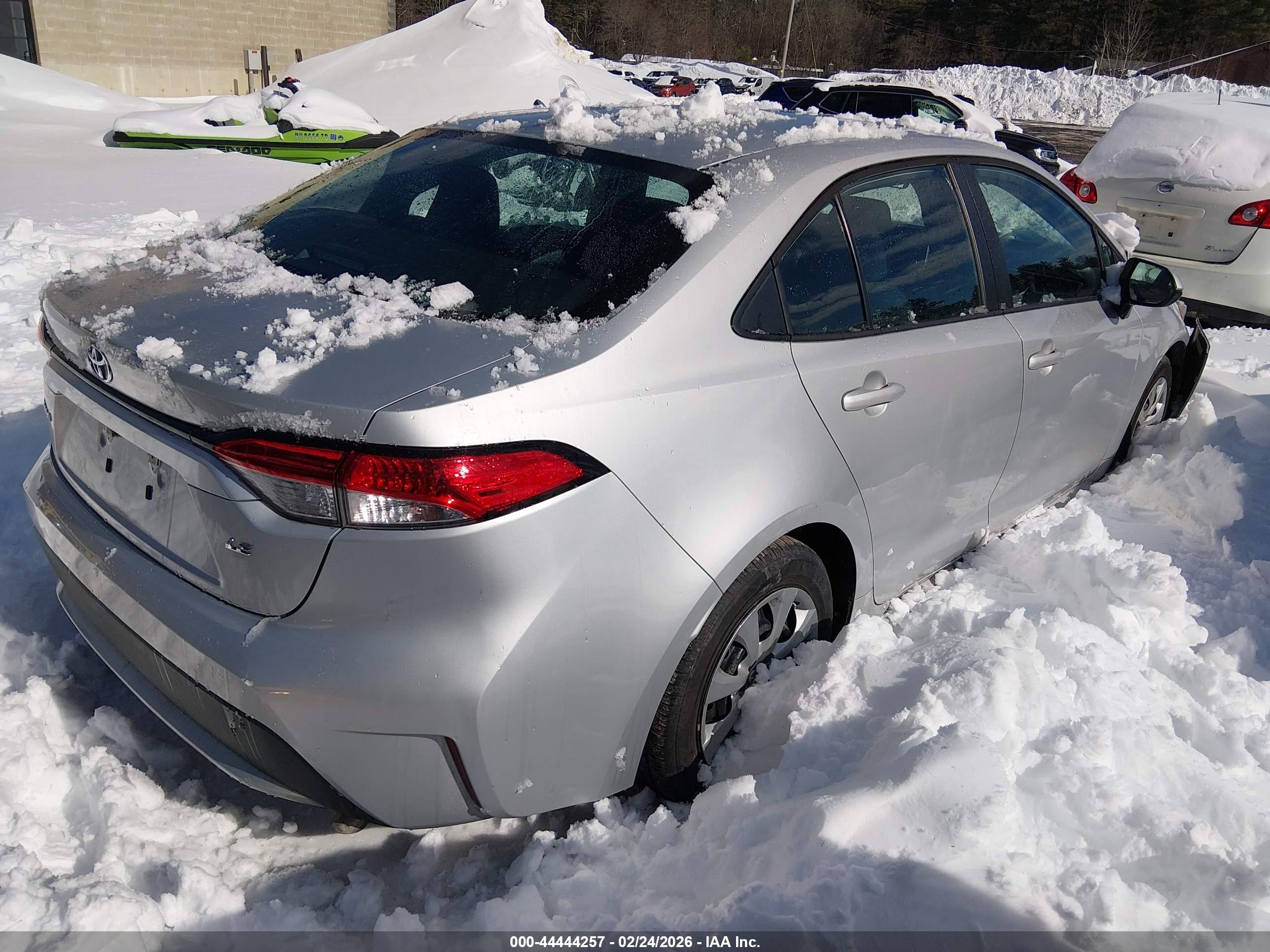 2020 Toyota Corolla Le Silver vin: 5YFEPRAEXLP078652