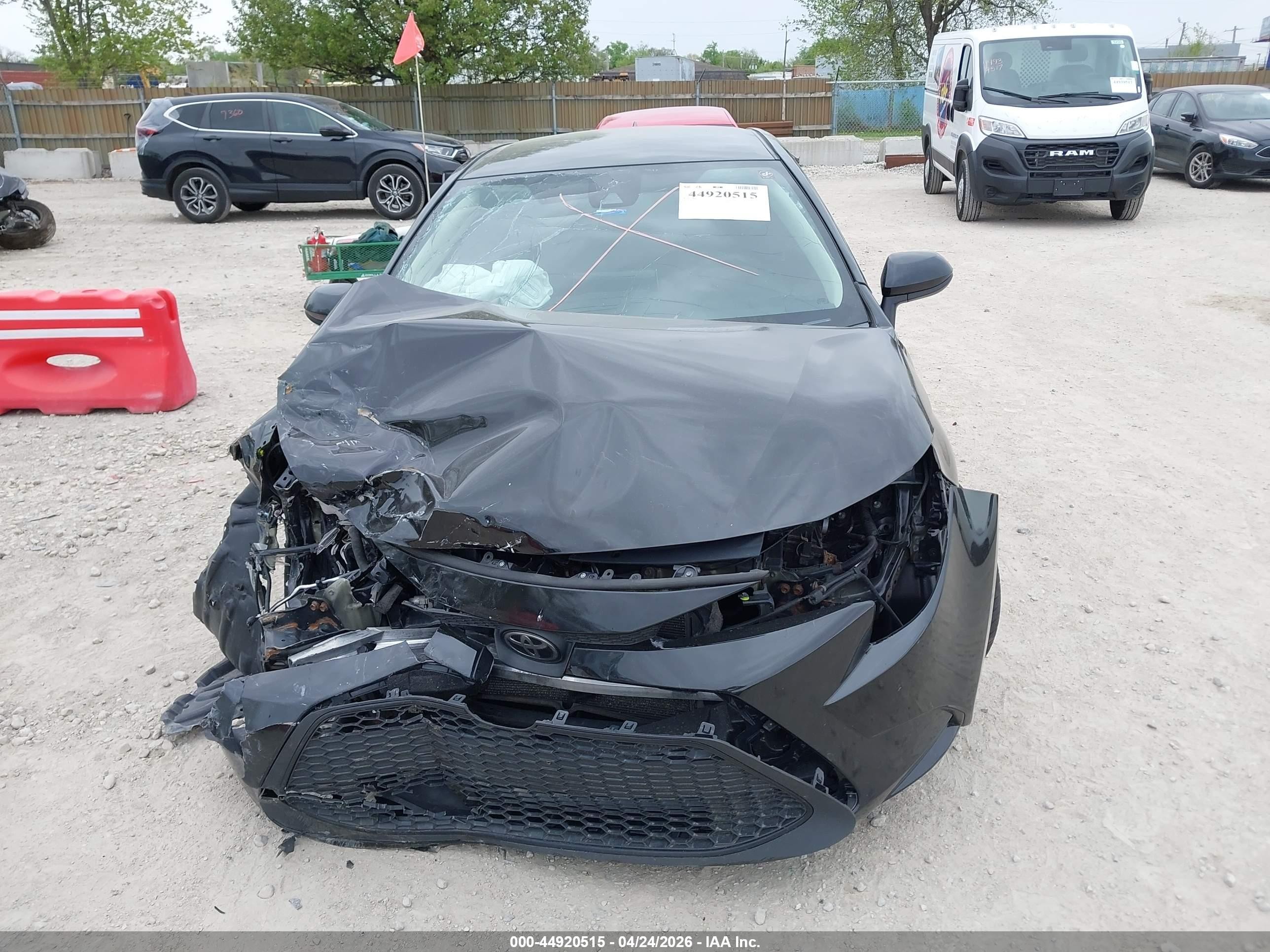 2020 Toyota Corolla Le Black vin: 5YFEPRAEXLP106997