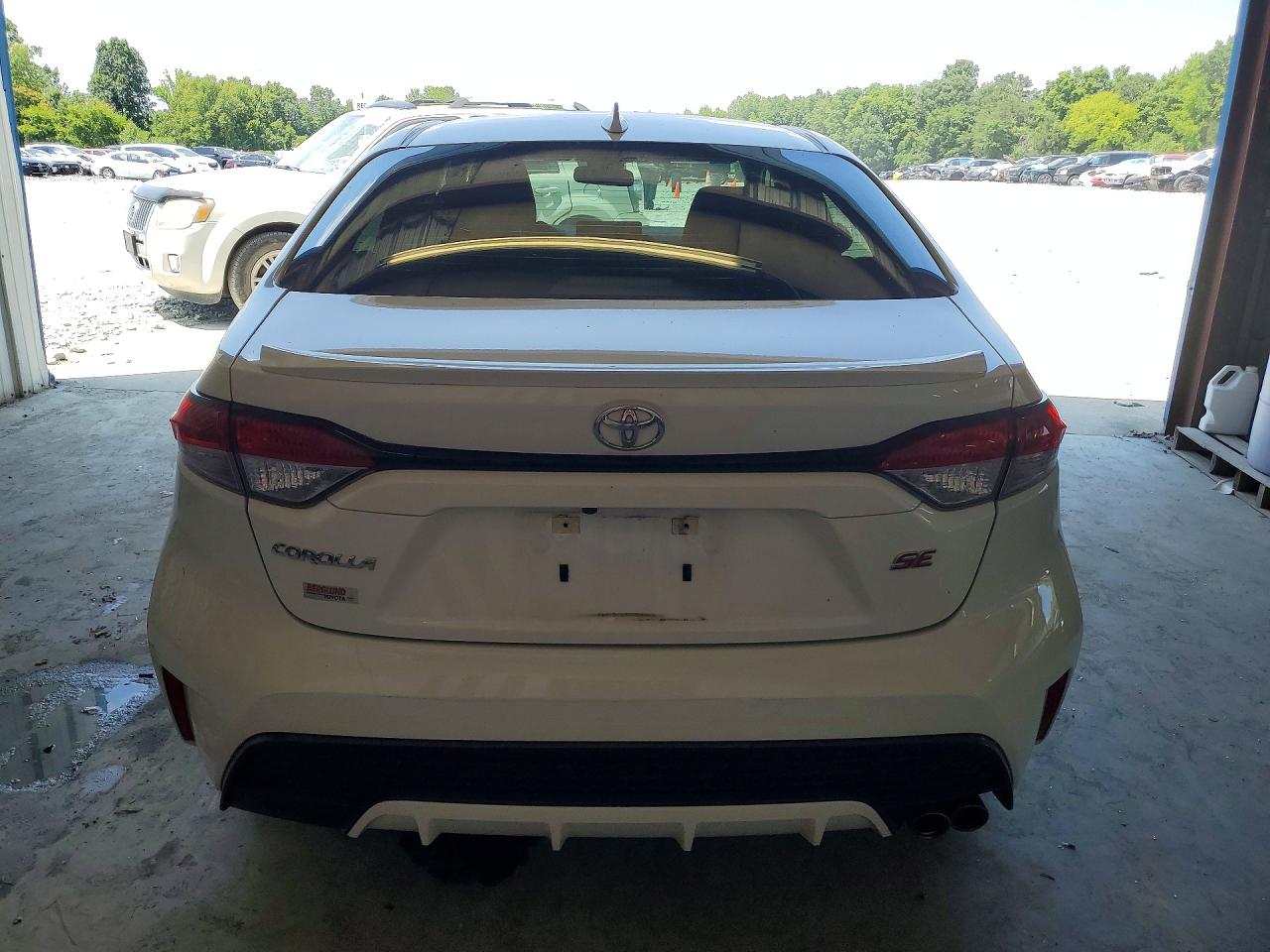2022 Toyota Corolla Se Белый vin: 5YFP4MCE3NP136489