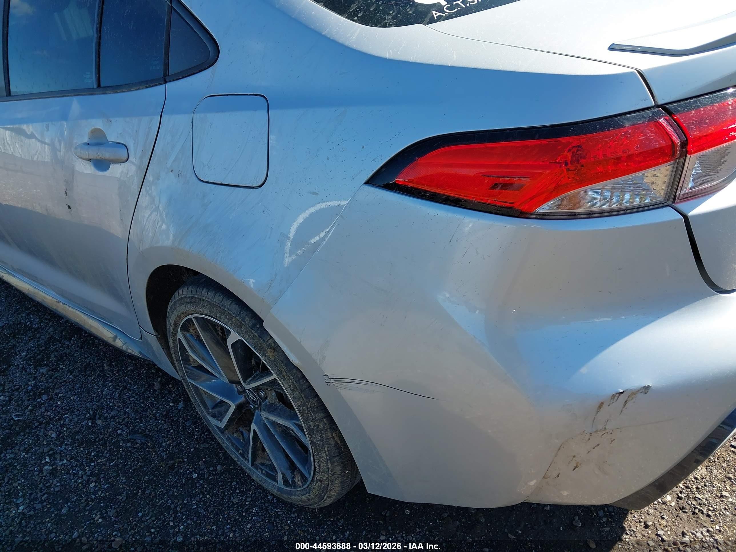2021 Toyota Corolla Se Silver vin: 5YFS4MCE1MP088449