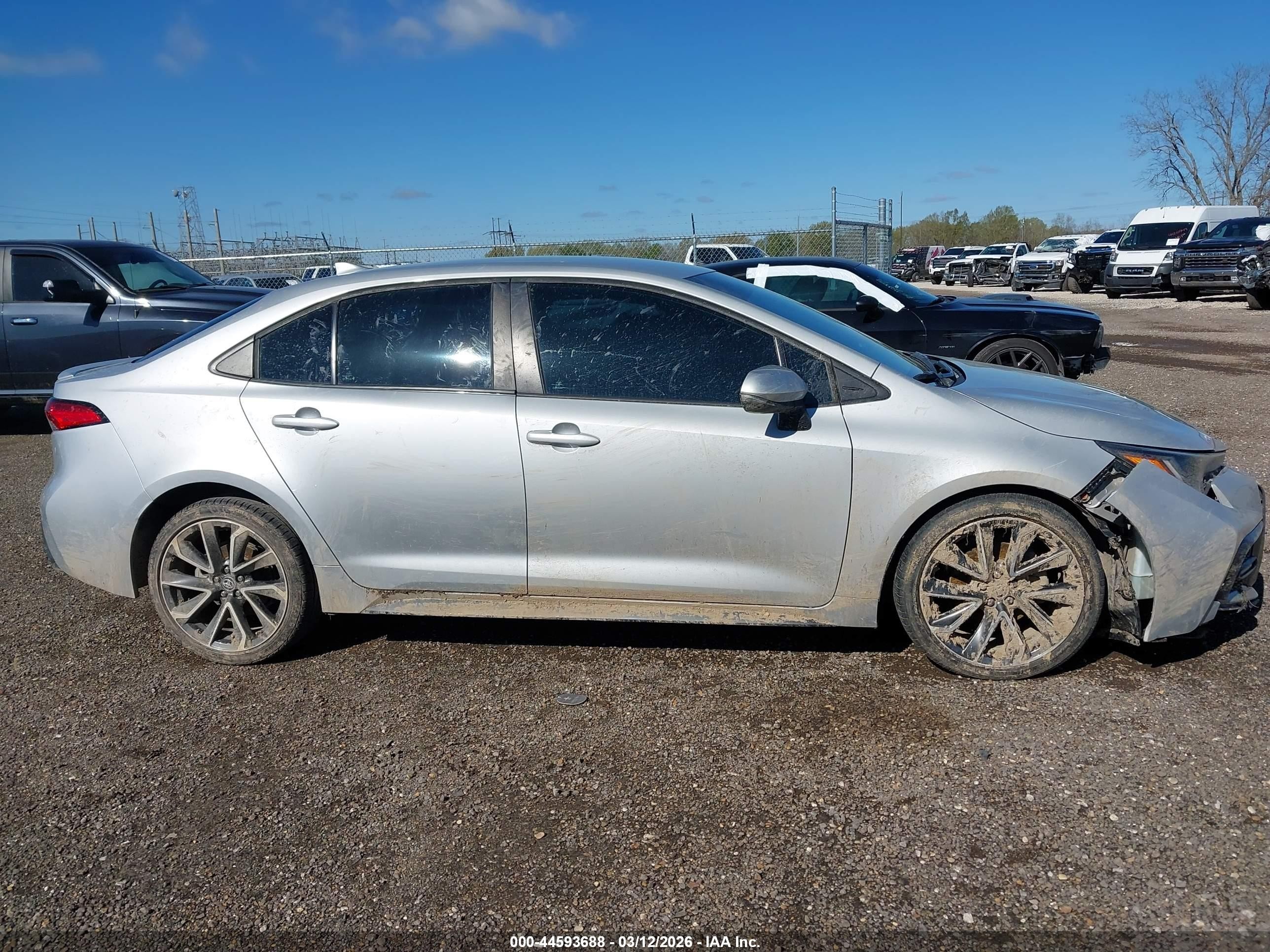 2021 Toyota Corolla Se Silver vin: 5YFS4MCE1MP088449