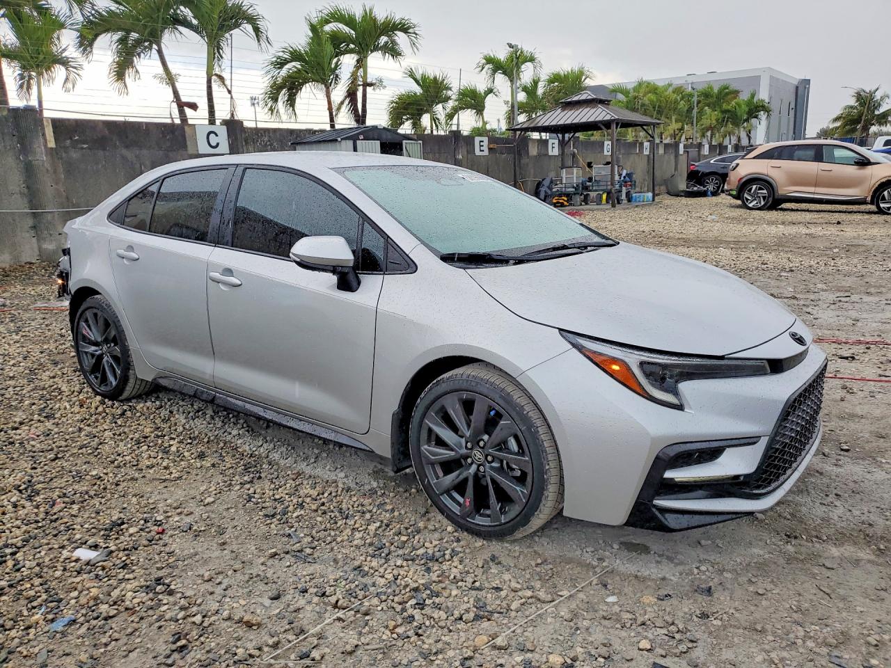2026 Toyota Corolla Se Silver vin: 5YFS4MCE1TP259876