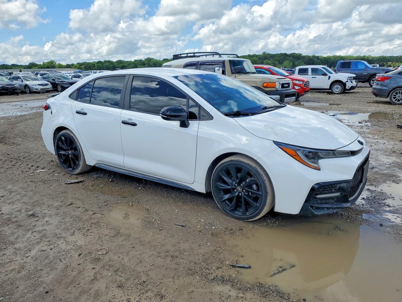 2021 Toyota Corolla Se Nightshade Edition Белый vin: 5YFS4MCE2MP062605