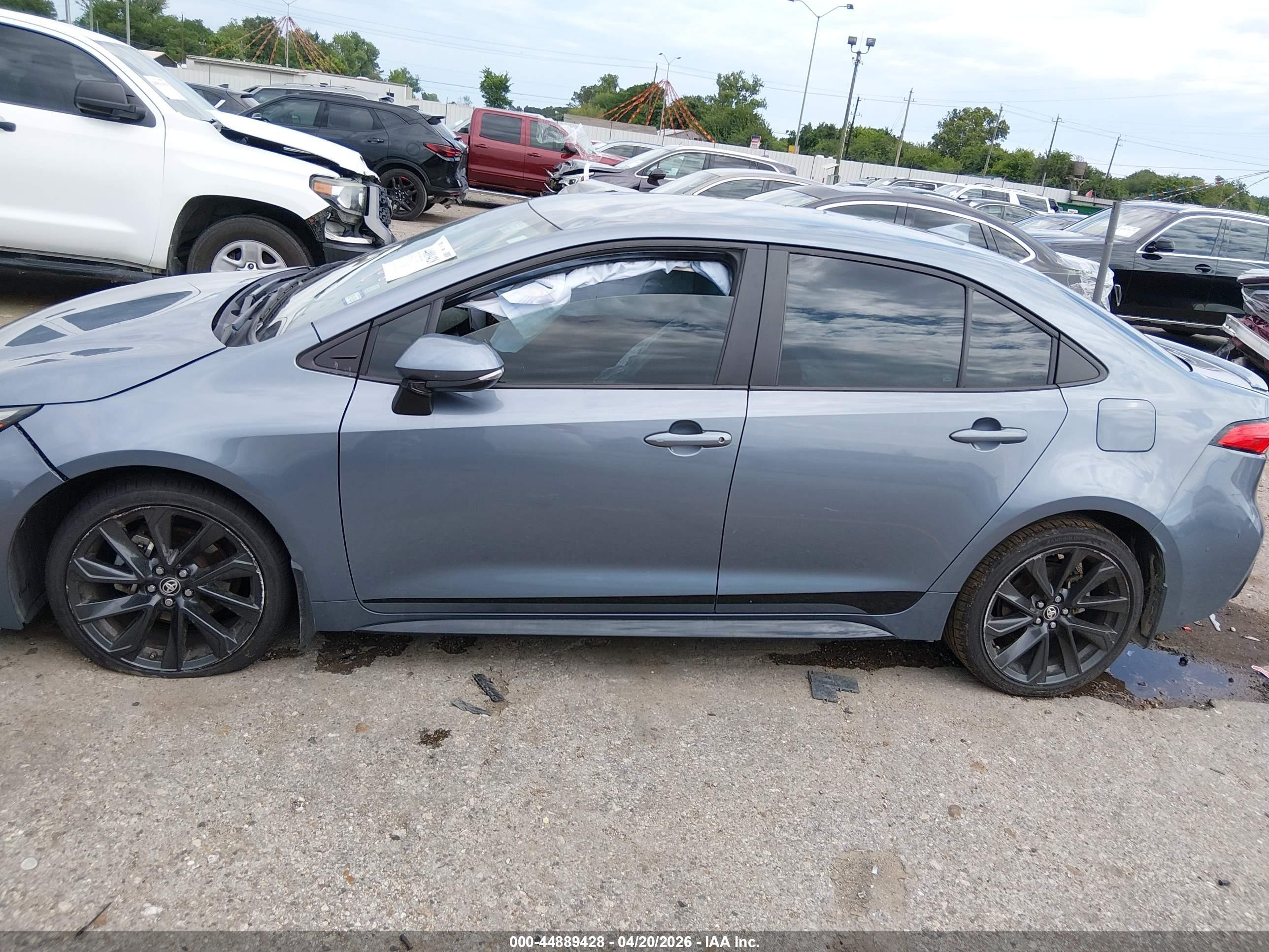 2024 Toyota Corolla Se Light Blue vin: 5YFS4MCE2RP198594
