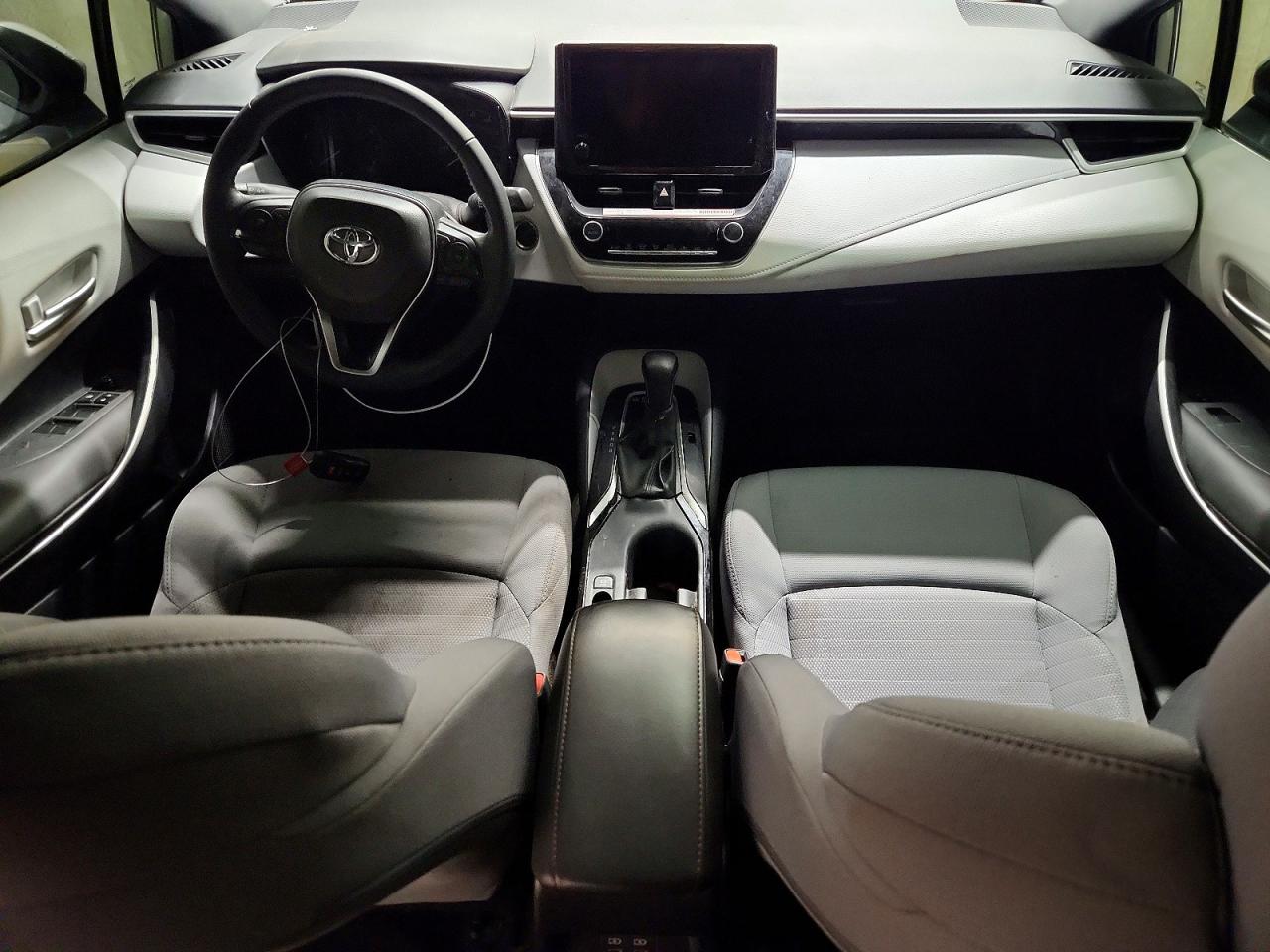 2025 Toyota Corolla Se Silver vin: 5YFS4MCE3SP227896
