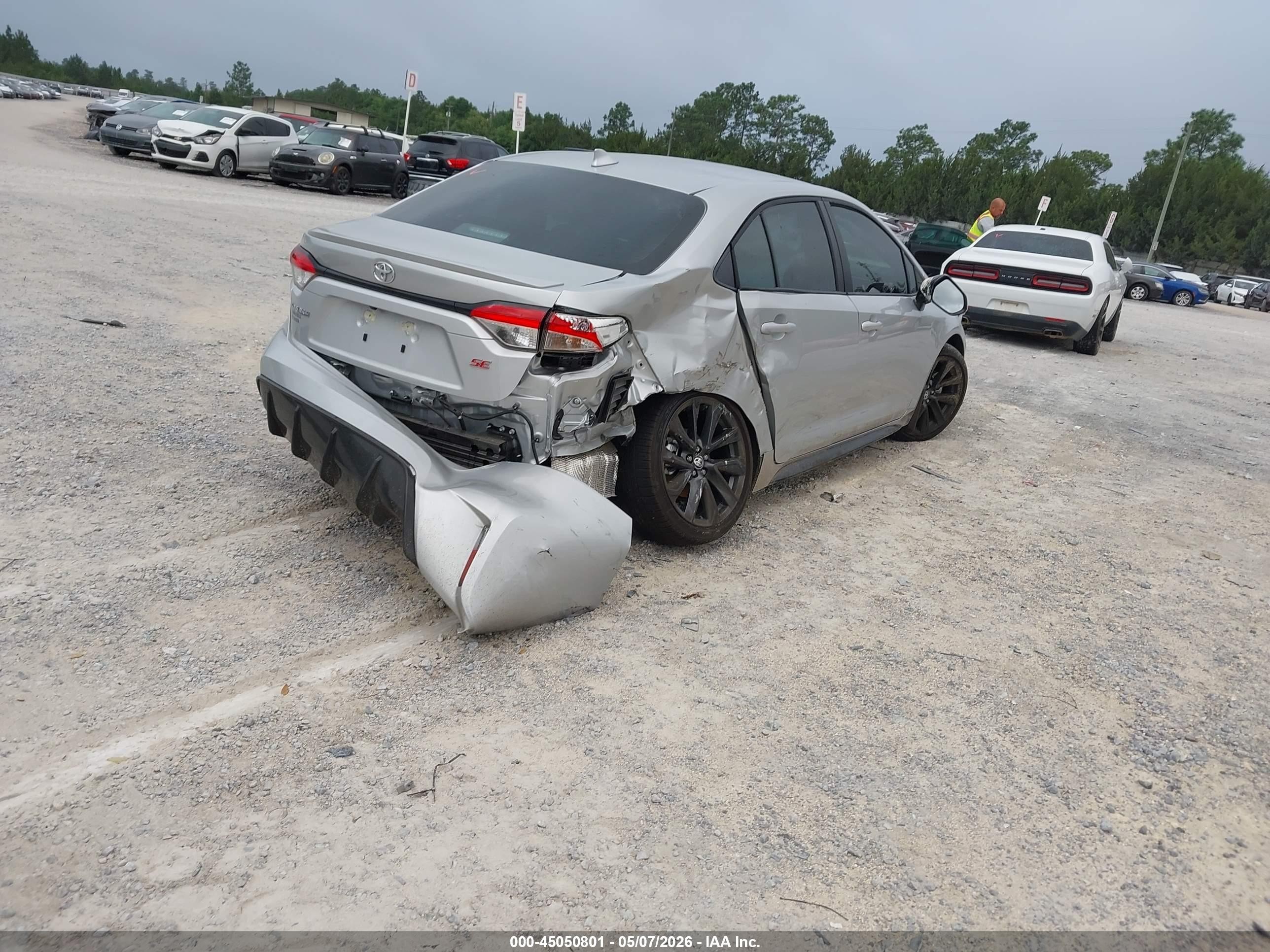 2026 Toyota Corolla Se Silver vin: 5YFS4MCE6TP270789